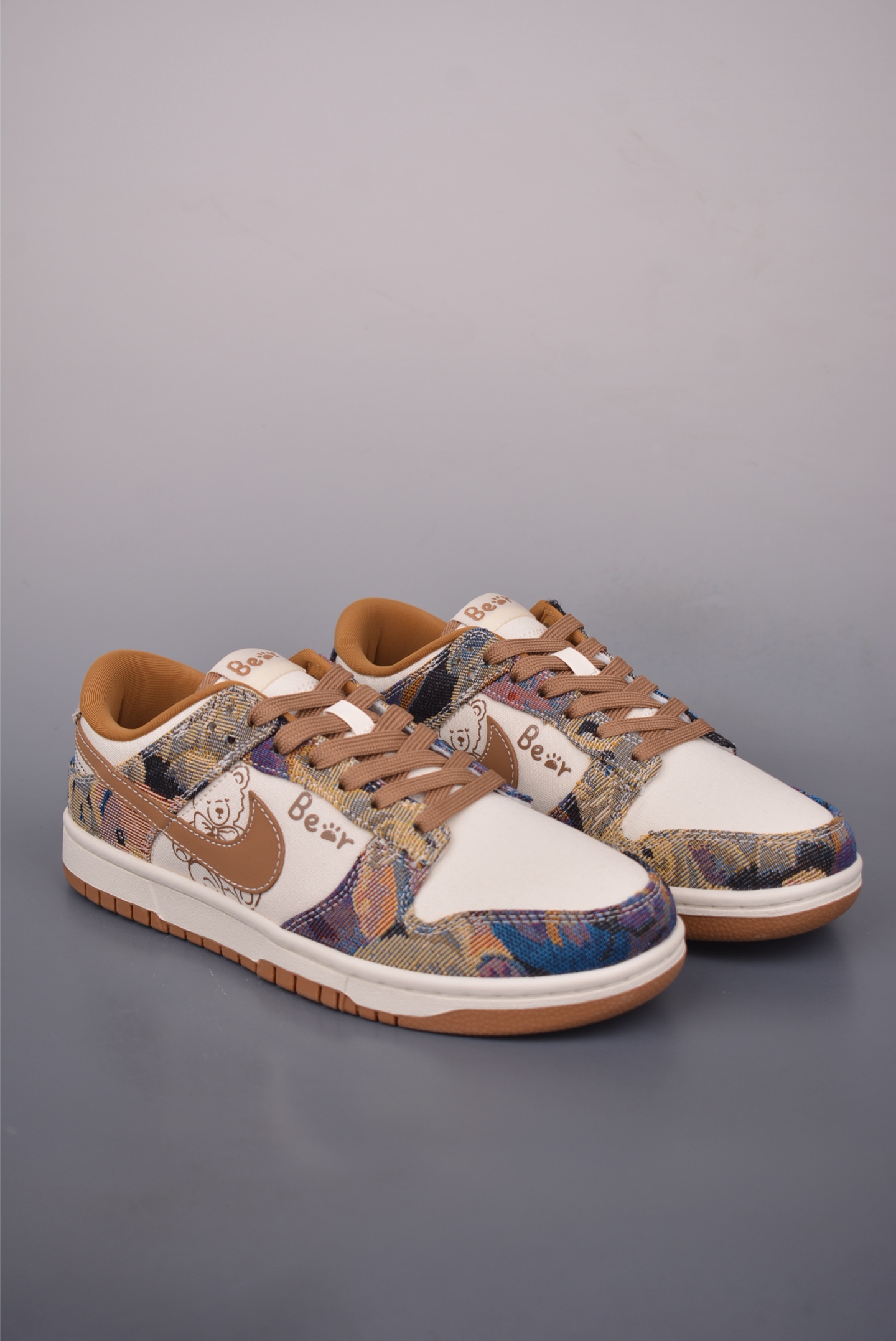 Nike SB Dunk Low Retro Woven Bear Shoes, Durable and Comfortable Sneakers 2 i1757462626135 7608 0 0