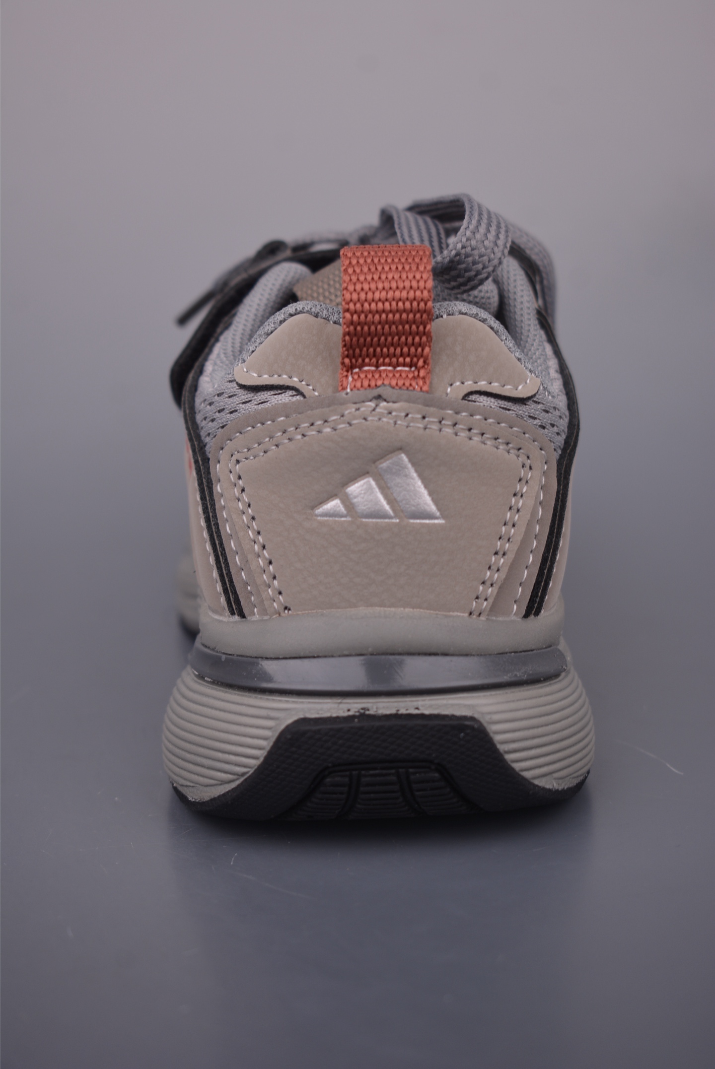 120 Adidas童鞋 休闲运动慢跑鞋 923612415