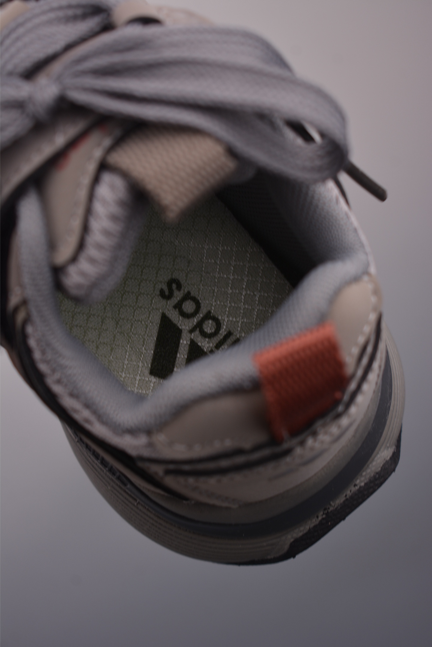 120 Adidas童鞋 休闲运动慢跑鞋 923612415