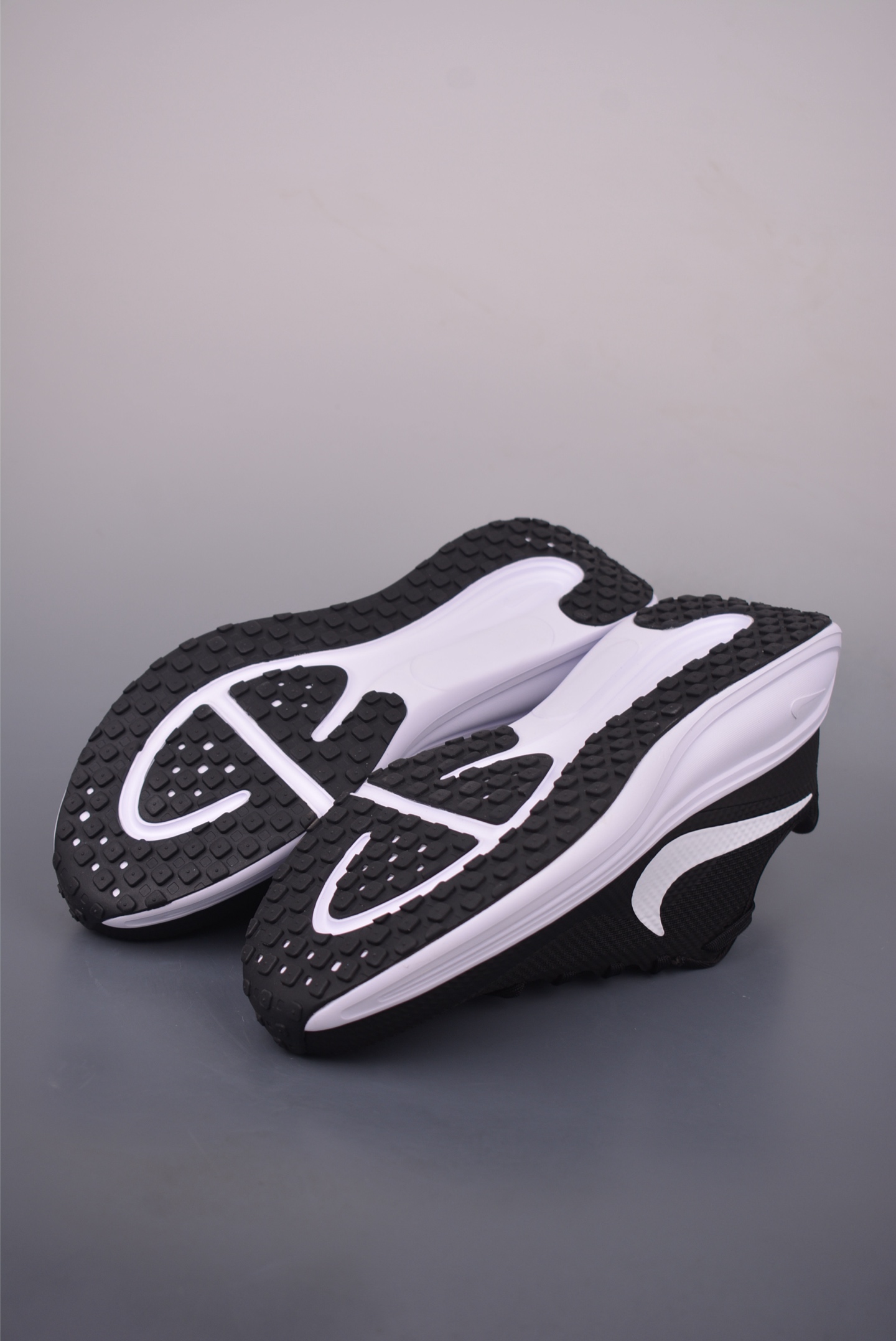 170 Nike REVOLUTION 8 跑步鞋 唯一原装 原盒原标 正确版本 XP内置气垫 正确双层组合底 双层网纱同步原版 唯一正确版本 官方 HJ9198-003-Chinese UA Cheap High Quatity Brand Clothes Bags handbags Sneakers wholesale wholesaler seller from China Factory suppliers Fashion Clothing Shoes best Quality Beautiful Price 170 Nike REVOLUTION 8 跑步鞋 唯一原装 原盒原标 正确版本 XP内置气垫 正确双层组合底 双层网纱同步原版 唯一正确版本 官方 HJ9198-003