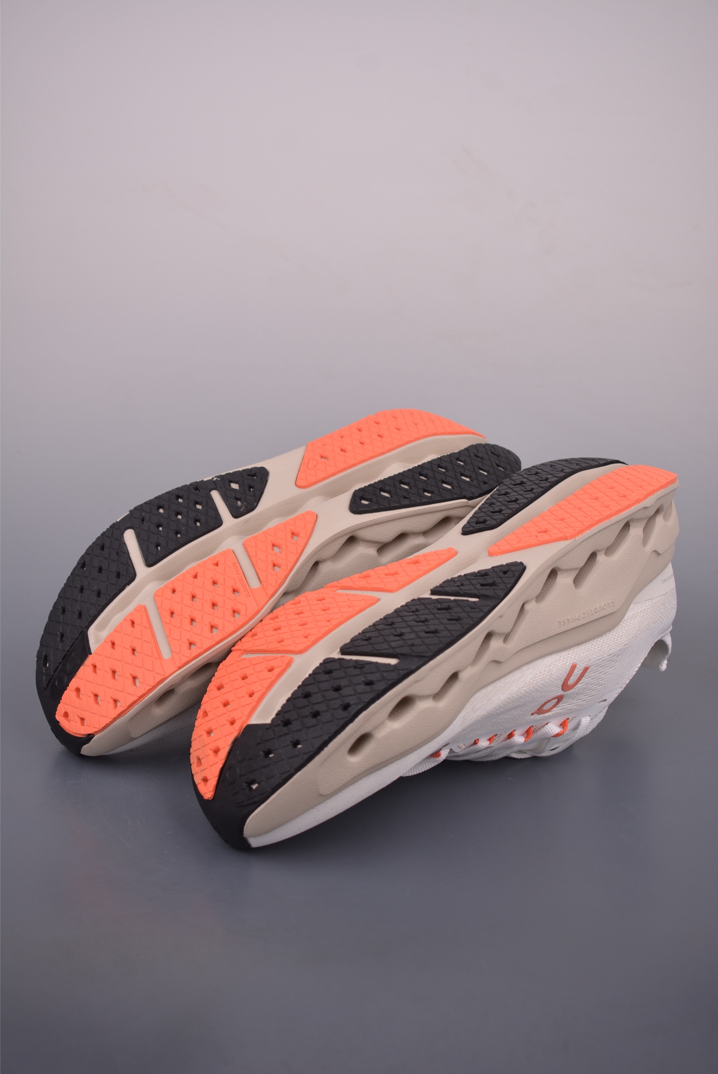 On Cloudsurfer Max Running Shoes - Outdoor Street Style, Urban Exploration 4 i1757548064491 7037 0 2