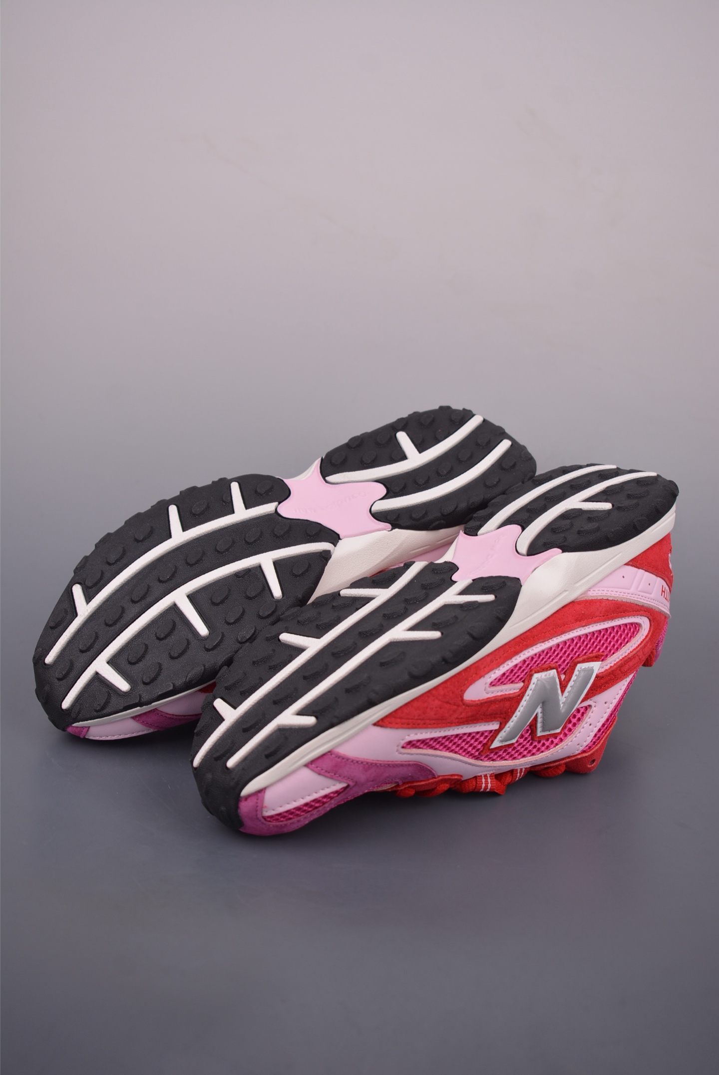 New Balance 204 Retro Casual Running Shoes - Stylish and Comfortable 4 i1757548110960 8629 0 2