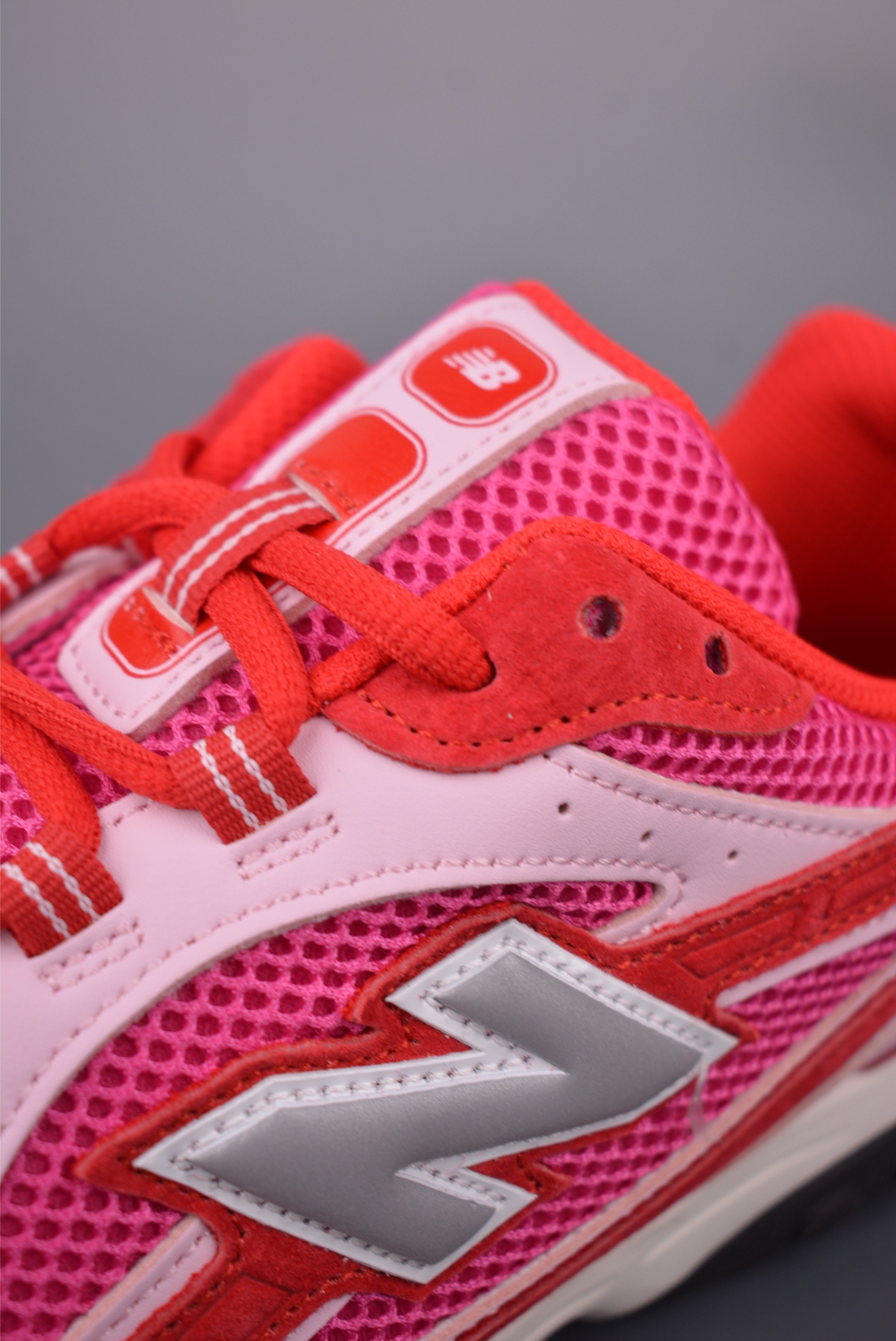 New Balance 204 Retro Casual Running Shoes - Stylish and Comfortable 8 i1757548112583 9704 0 6