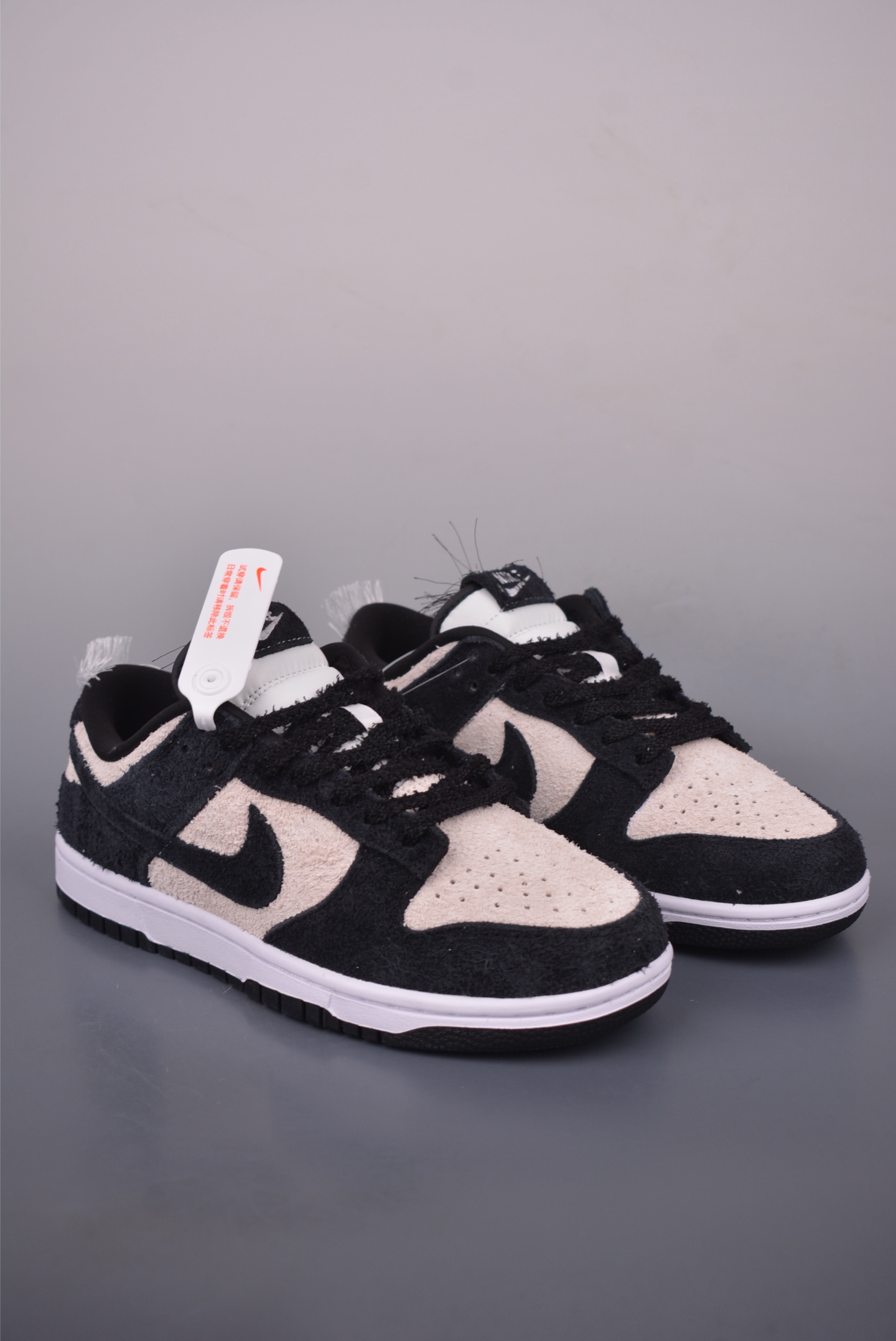 Nike SB Dunk Low Premium Craftsmanship, Ultimate Comfort, and Stylish Design 2 i1757548441387 4704 0 0