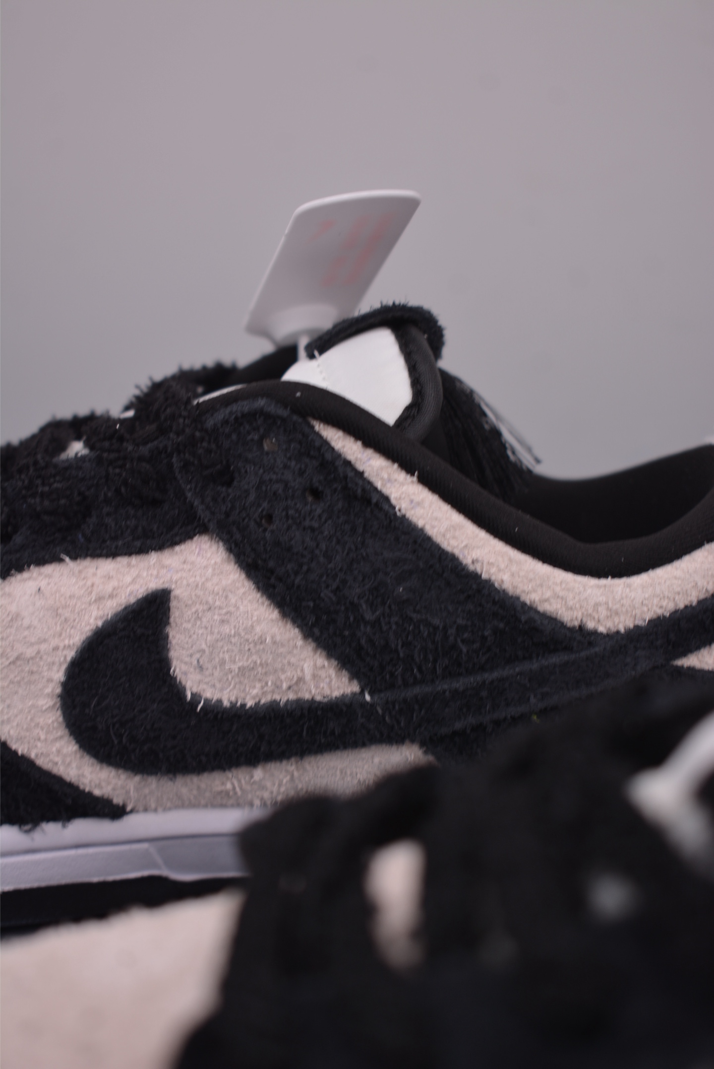 Nike SB Dunk Low Premium Craftsmanship, Ultimate Comfort, and Stylish Design 9 i1757548441409 986 0 7