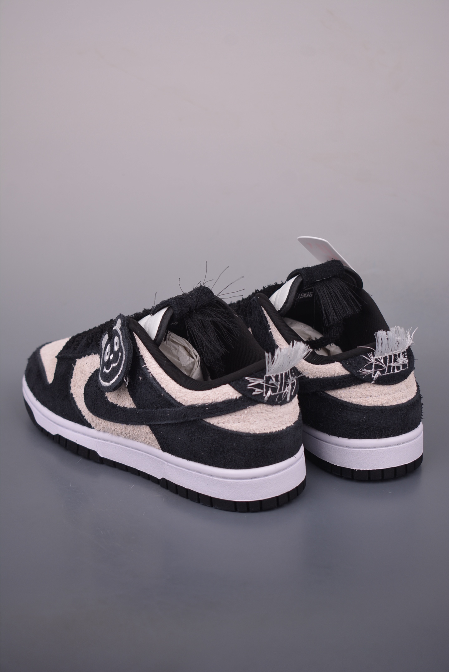 Nike SB Dunk Low Premium Craftsmanship, Ultimate Comfort, and Stylish Design 3 i1757548443236 4311 0 1
