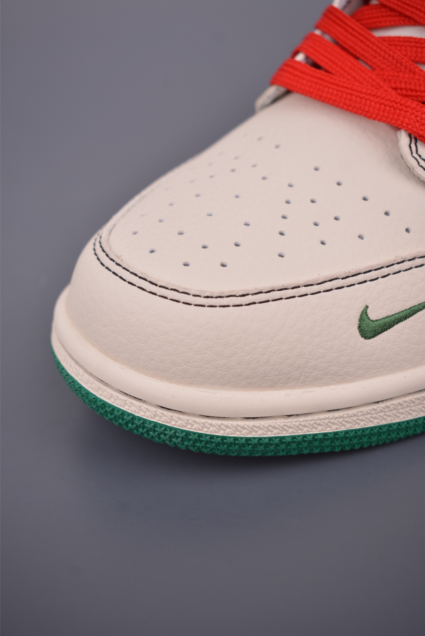 Nike Air Jordan 1 Low Gucci Custom Sneakers - Style & Comfort Combined 6 i1757548541098 8045 0 5