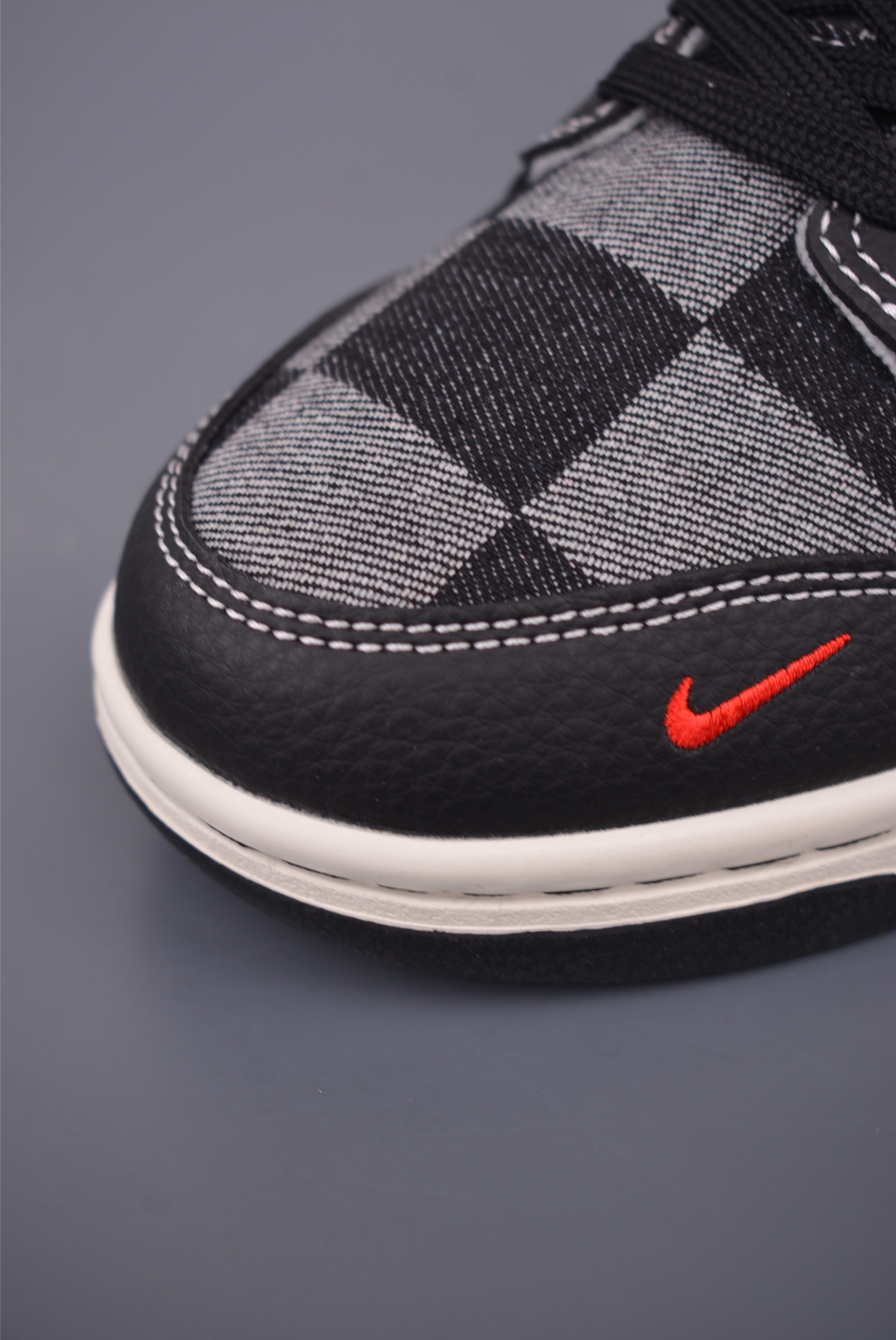 Nike SB Dunk Low Supreme Original Top Layer Material - Premium Quality 6 i1757548658665 7886 0 5