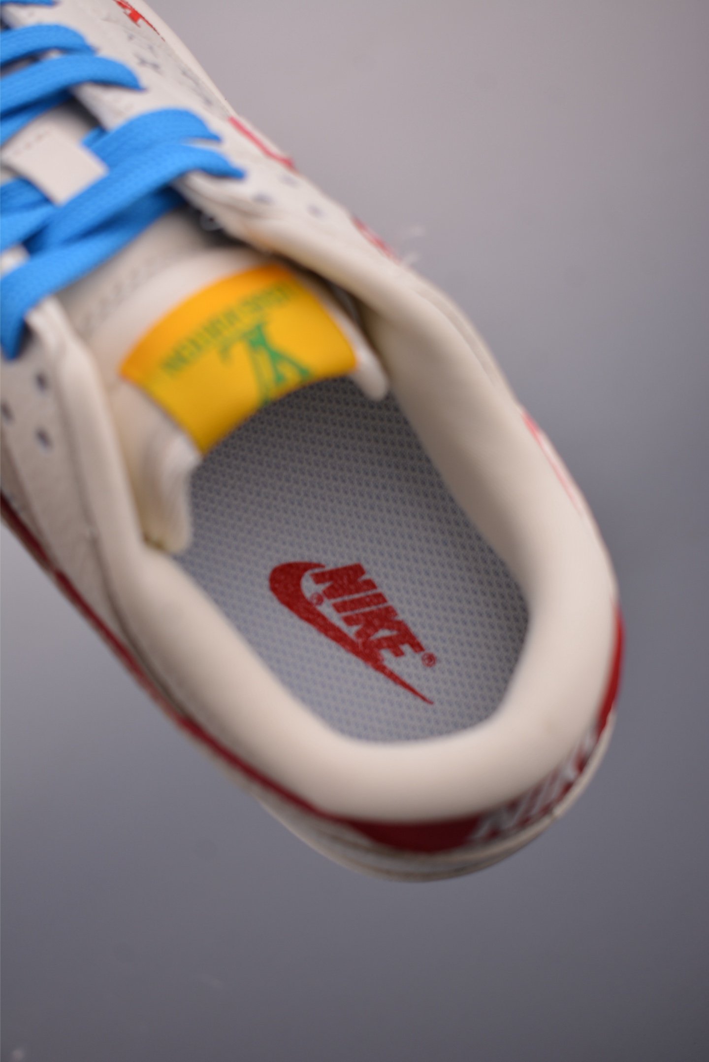 Nike SB Dunk Low Louis Vuitton Mario Edition Sneakers - Limited Release 10 i1757548724728 4241 0 8