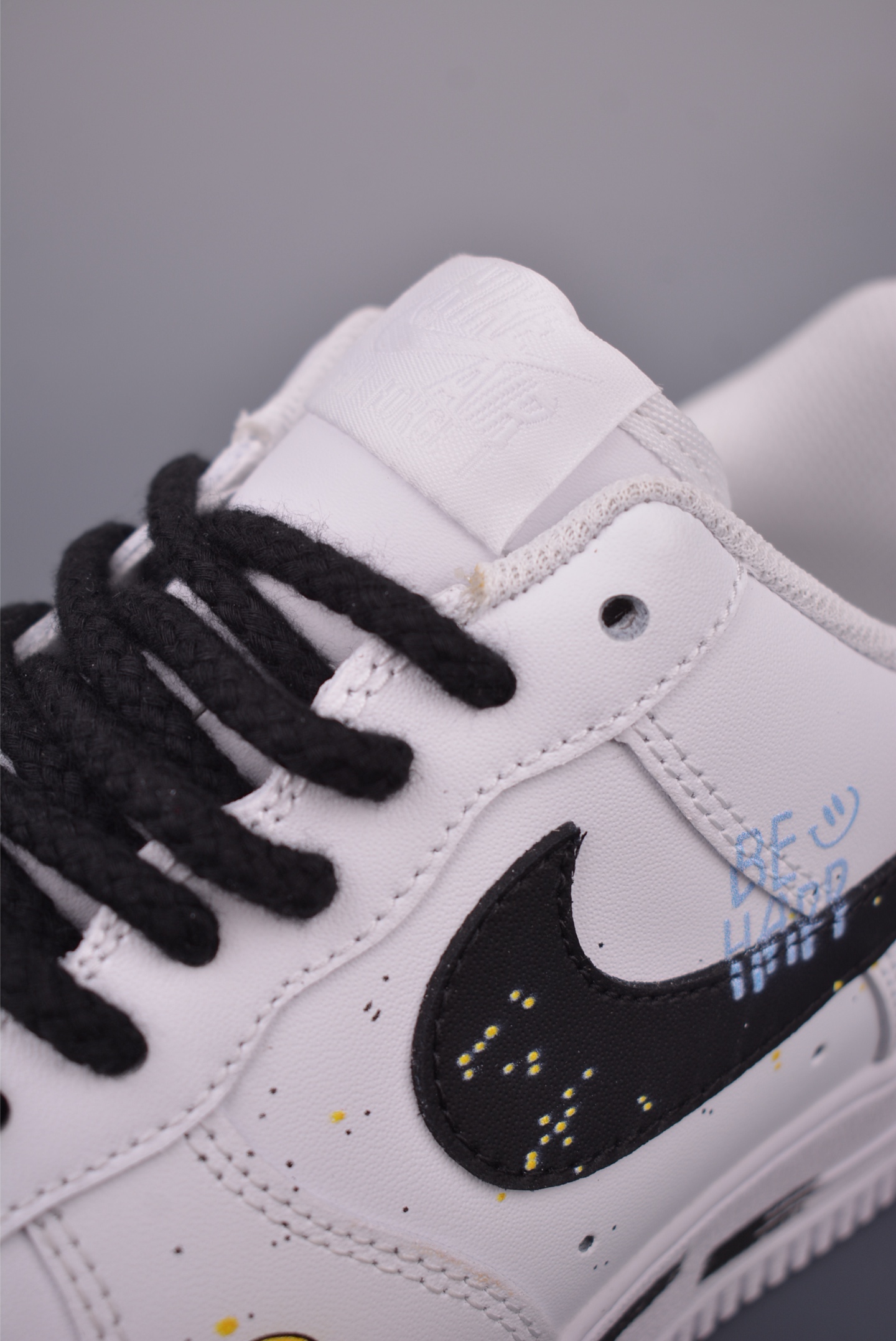 Nike Air Force 1 Low 'Smiley Face' Edition - Authentic Design & Comfort 7 i1757549094647 8032 0 6