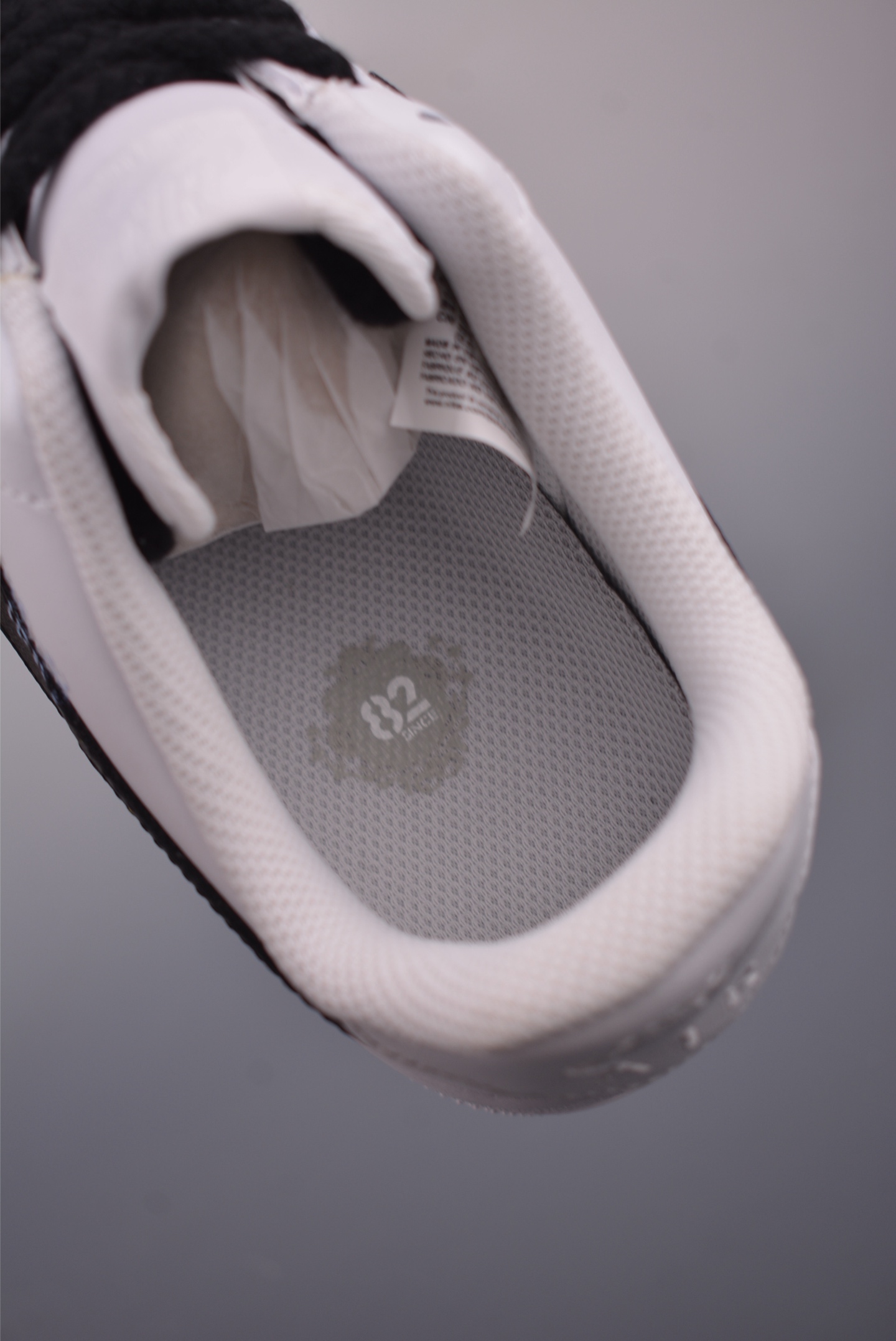 Nike Air Force 1 Low 'Smiley Face' Edition - Authentic Design & Comfort 9 i1757549096497 3812 0 8