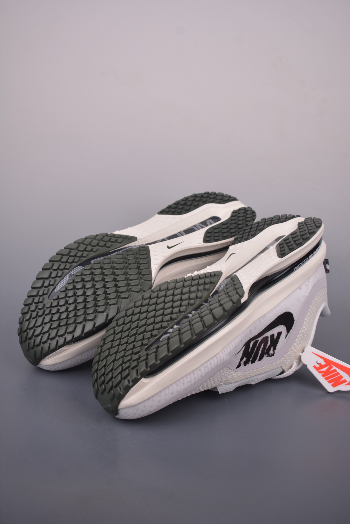 Nike Pegasus Premium Running Shoes - Cushioned, Breathable, and Durable 4 i1757549158823 5863 0 2
