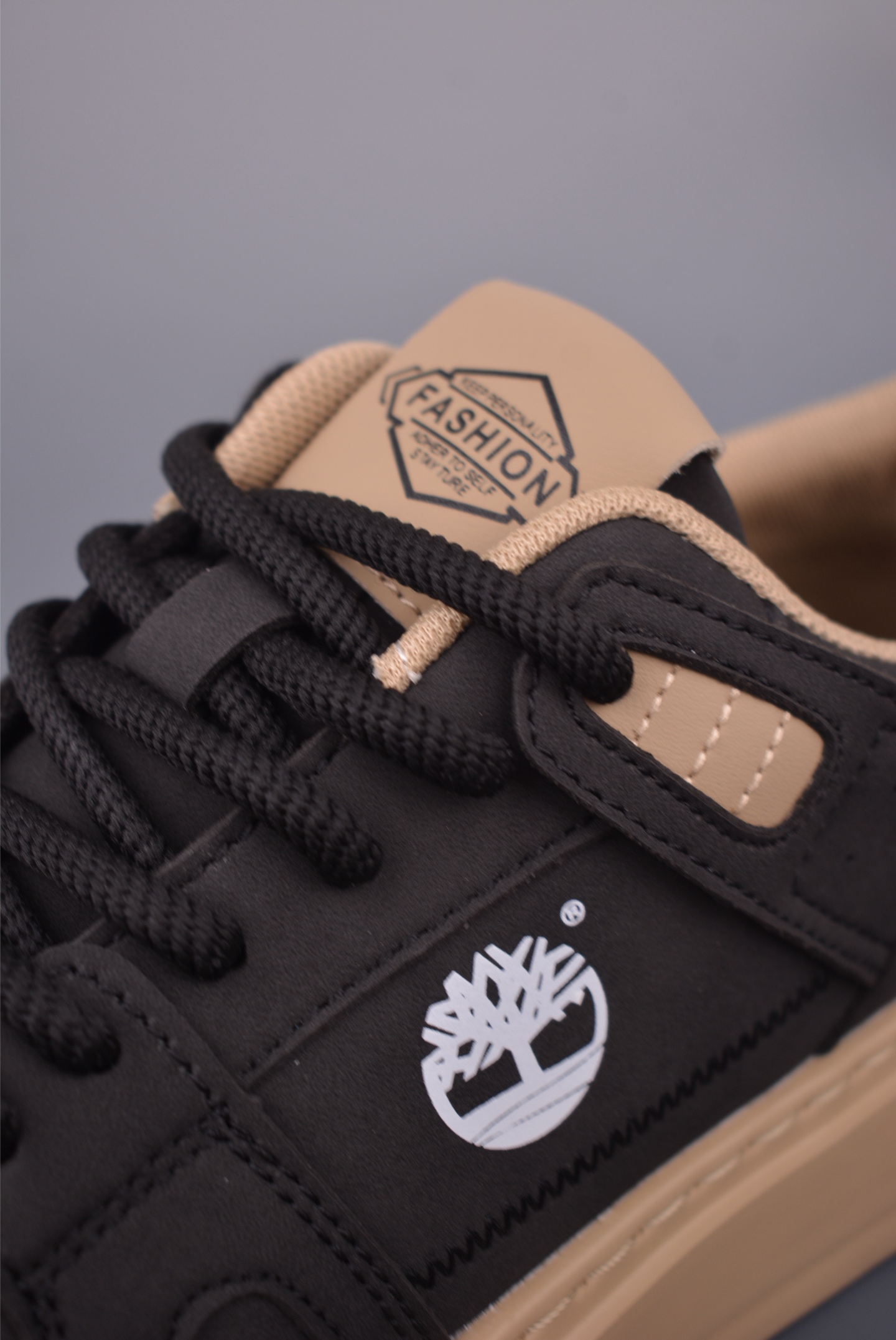 220 Timberland添柏岚/天伯伦 户外中帮休闲马丁靴系列 TB088009