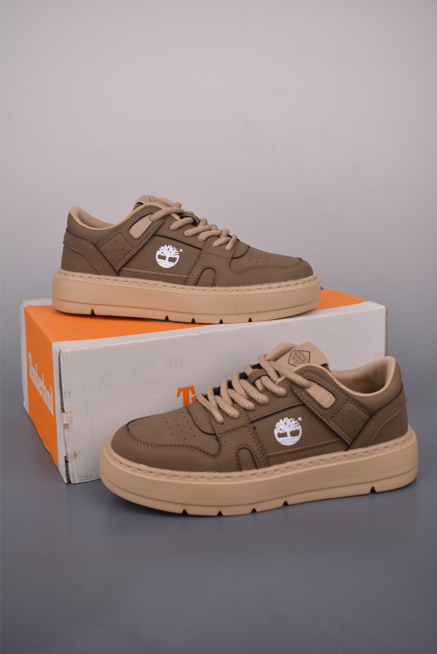 Timberland Men's Leather Casual Low Top Sneakers - Premium Quality 2 i1757549291987 1272 0 0