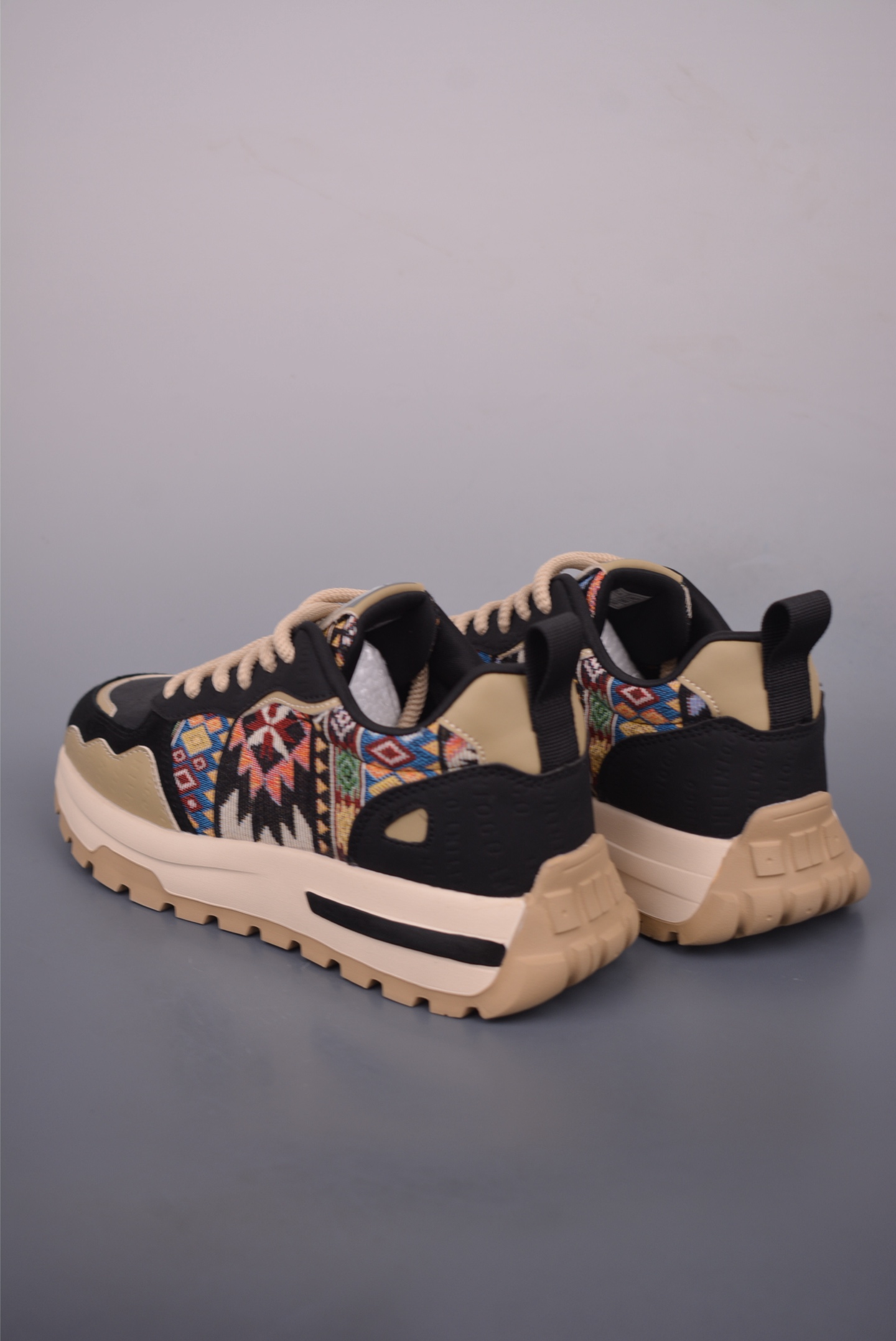 Dior CD1 Low-Top Sneakers - 'Dior' Logo, Lightweight Rubber Sole, Breathable 3 i1757549389375 4476 0 1