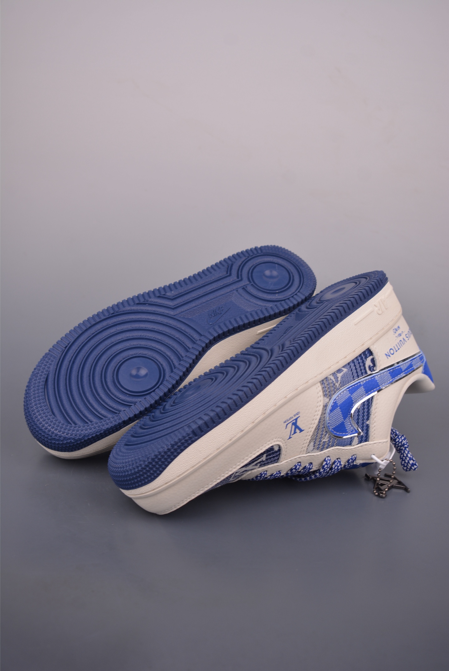Nike Air Force 1 Low Louis Vuitton Collab Sneakers - Limited Edition 4 i1757633457970 275 0 2