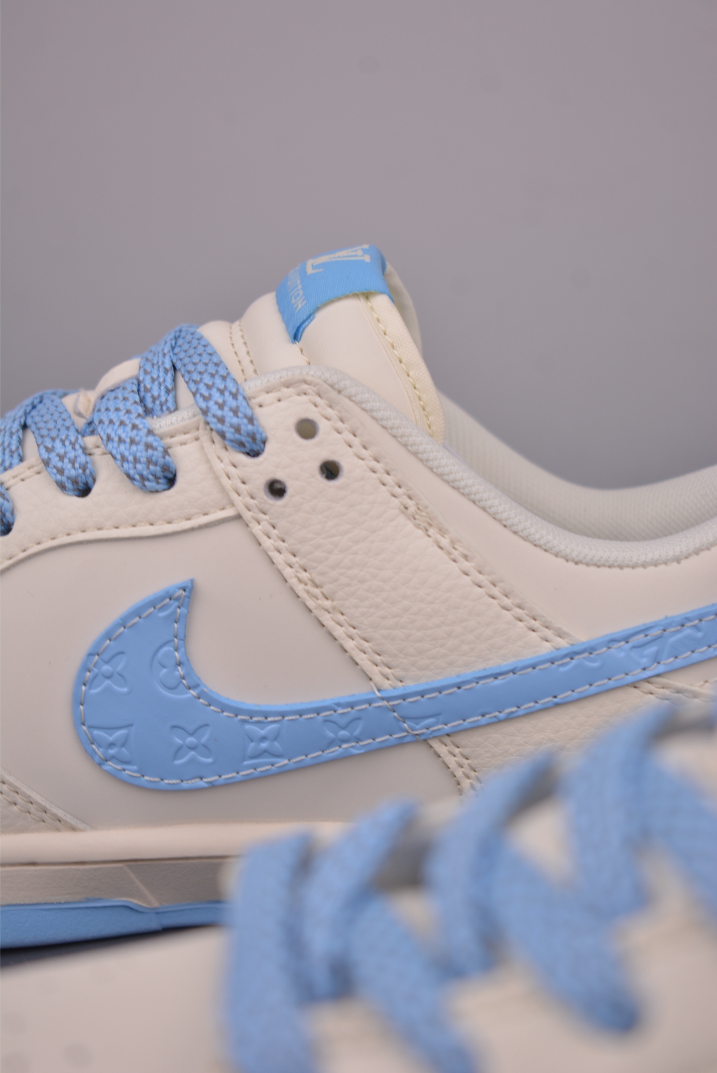 Nike SB Dunk Low Louis Vuitton Collab Premium Sneakers - Limited Edition 9 i1757633551048 9193 0 7