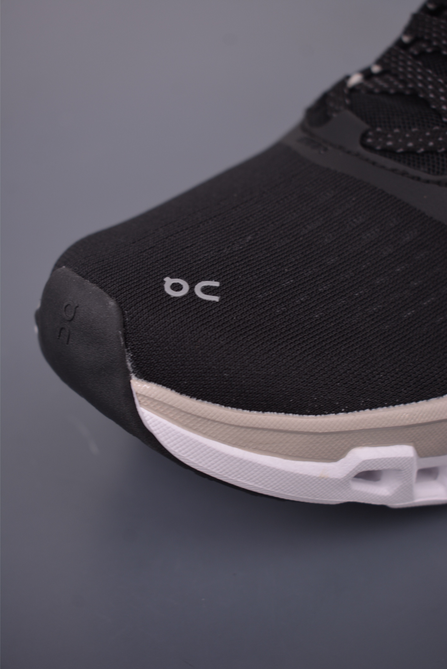 On Running Cloudsurfer Max Black Outdoor Street Style Running Shoes 7 i1757633725112 5950 0 5