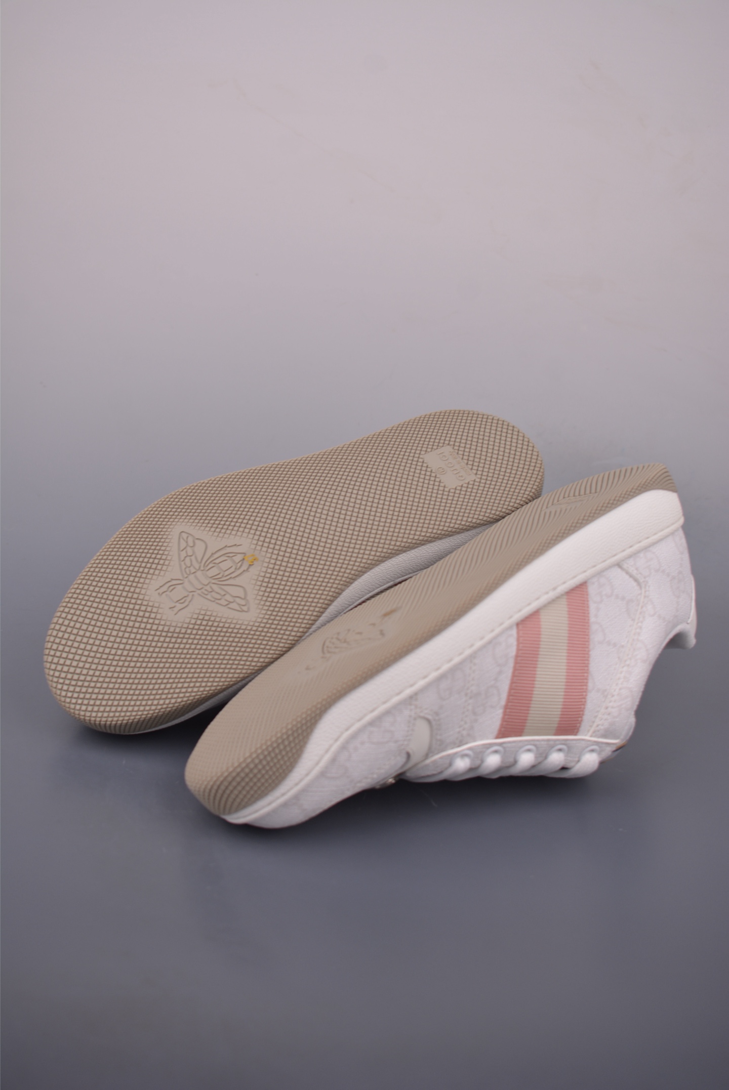 Gucci Screener Sneakers - Distressed Leather, Iconic Web Stripe Detail 3 i1757634311591 3600 0 2