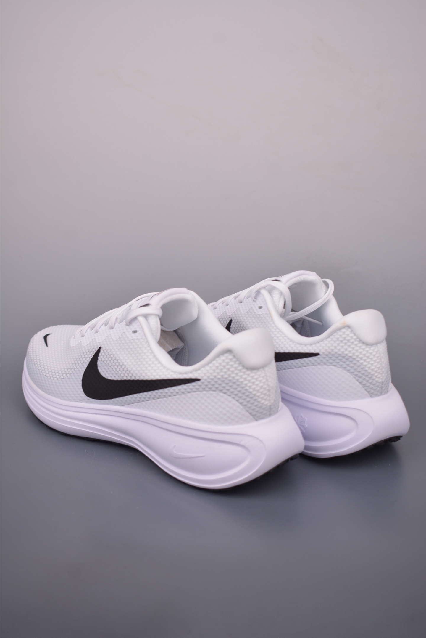 Nike Revolution 8 Running Shoes - Original Company Grade, Correct Version 2 i1757719780296 6509 0 1
