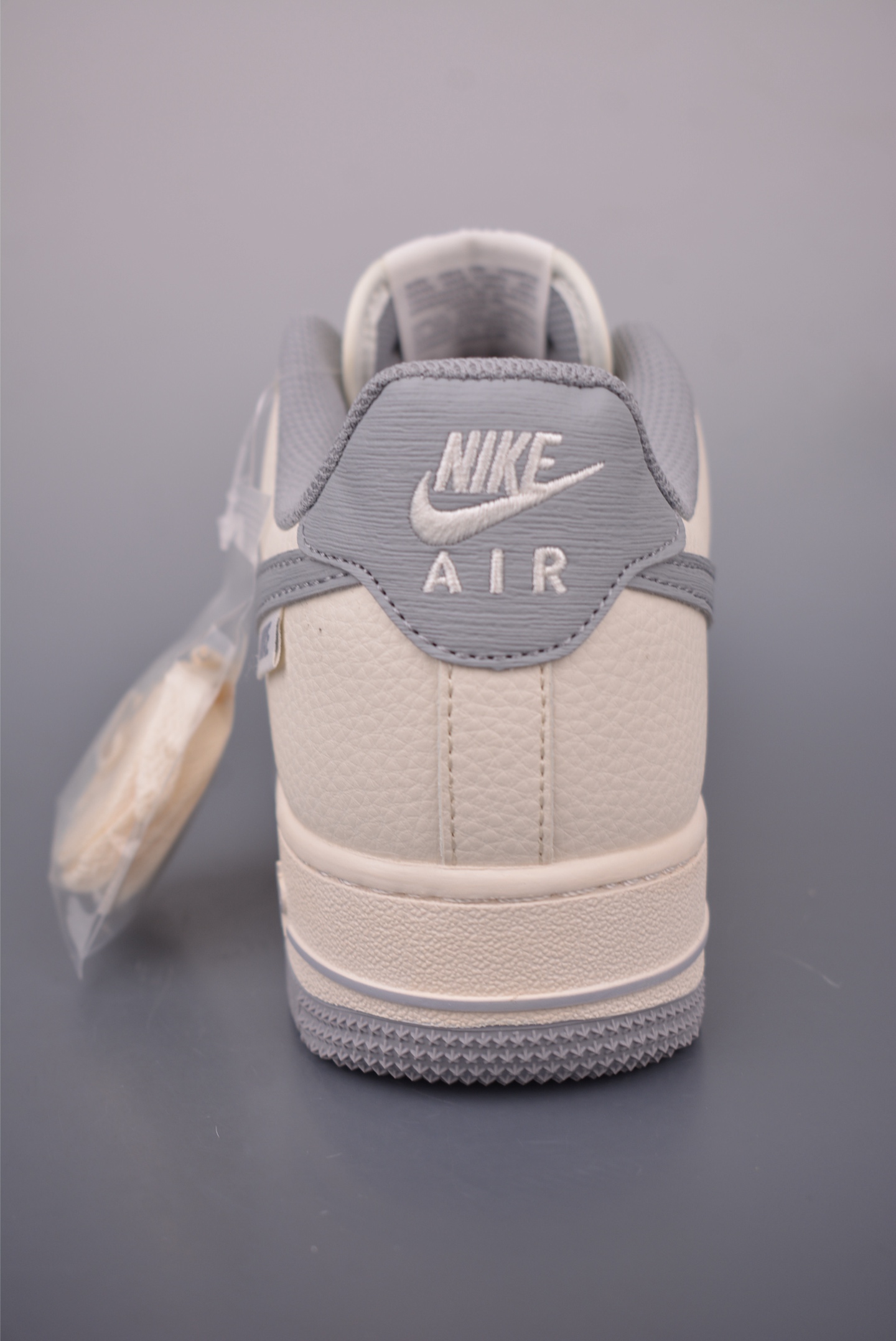 Nike Air Force 1 Low Grey and White: Original Style with Comfort and Durability 4 i1757720145941 3361 0 3