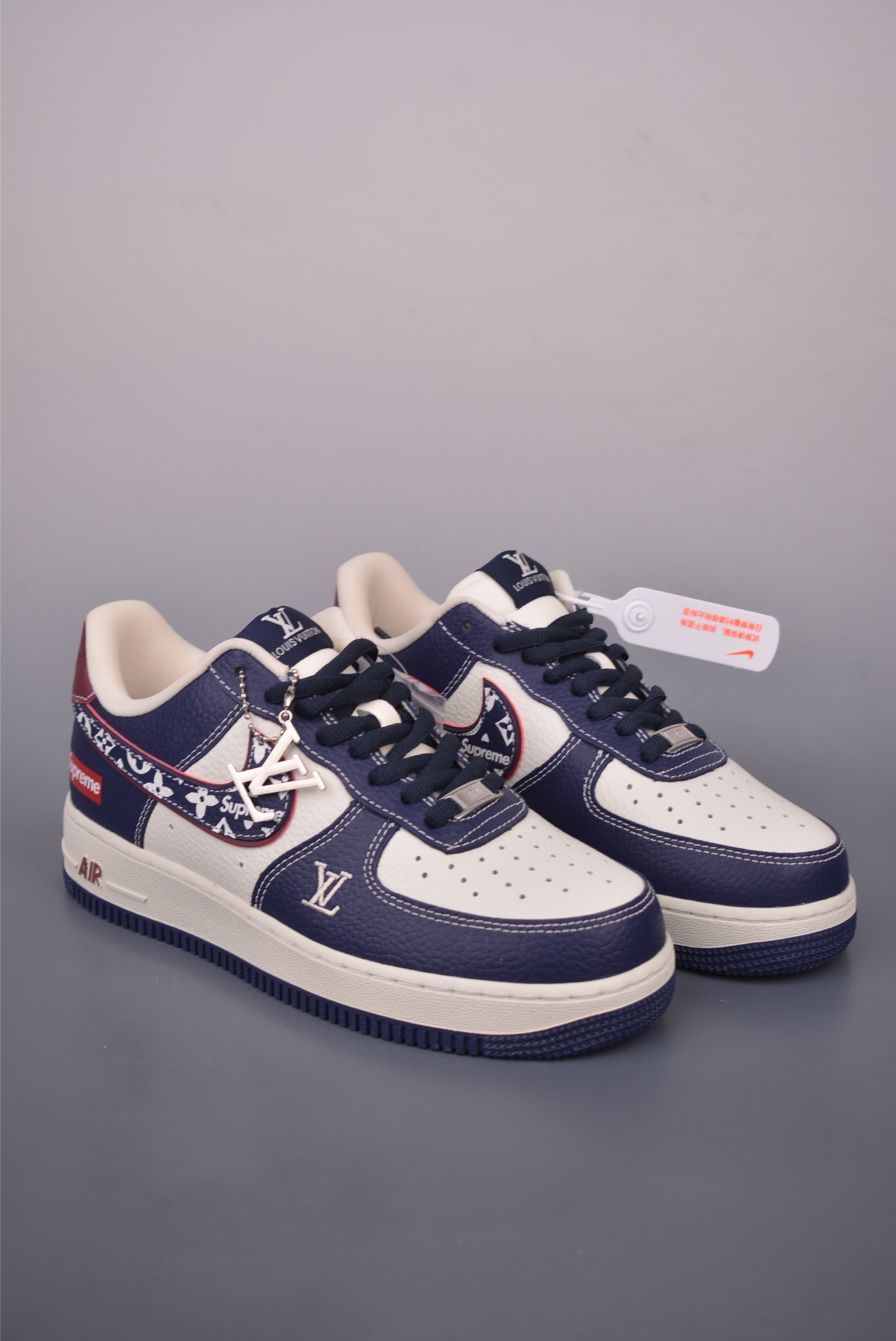 Nike Air Force 1 Low Supreme x Louis Vuitton Custom Sneakers 2 i1757720185696 8493 0 0