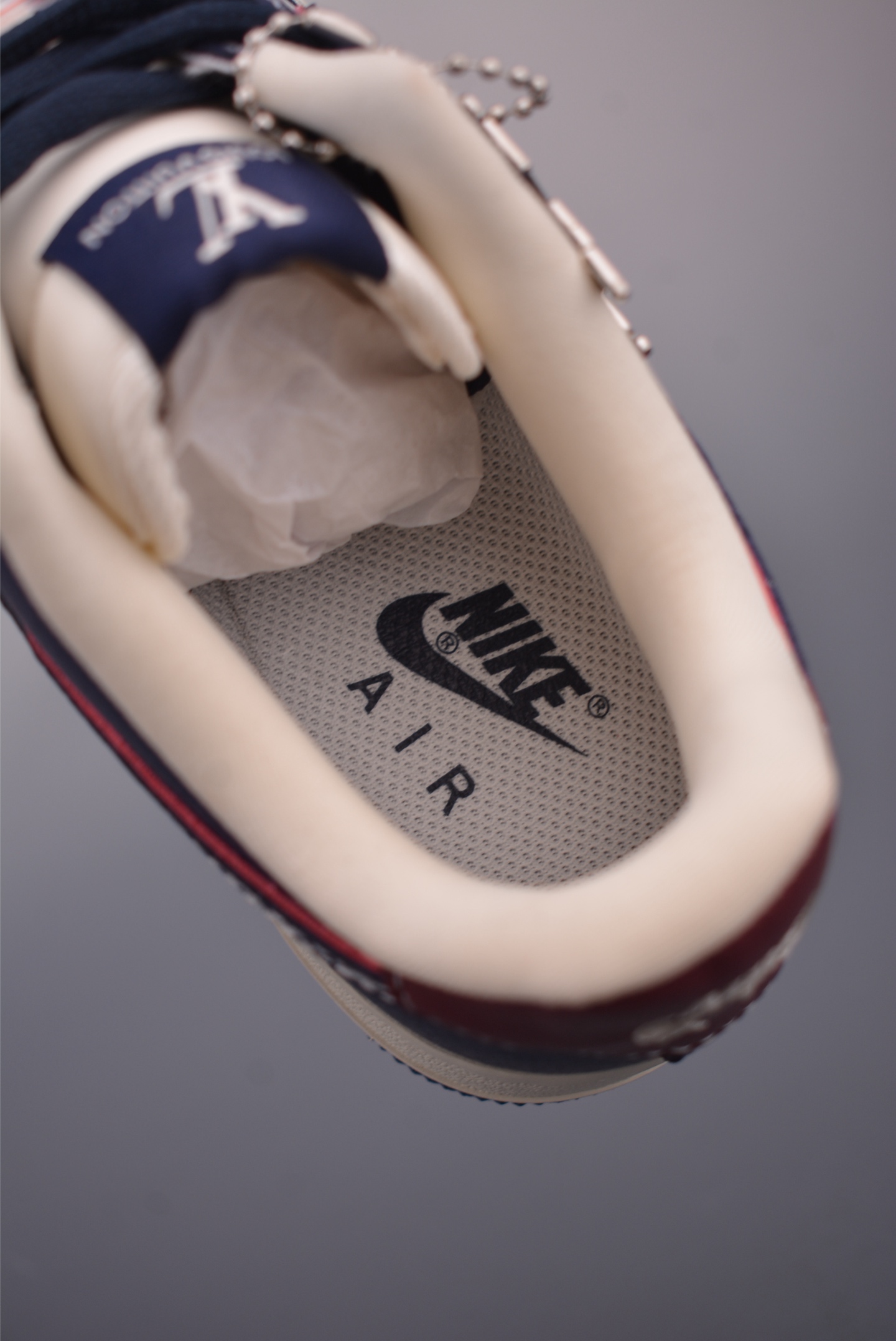 Nike Air Force 1 Low Supreme x Louis Vuitton Custom Sneakers 10 i1757720187534 9860 0 8