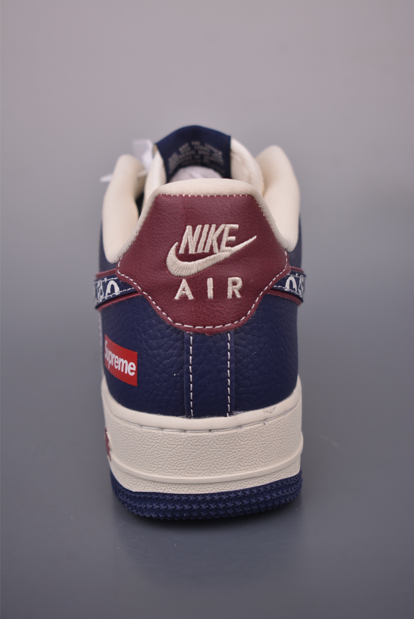 Nike Air Force 1 Low Supreme x Louis Vuitton Custom Sneakers 5 i1757720187551 1667 0 3