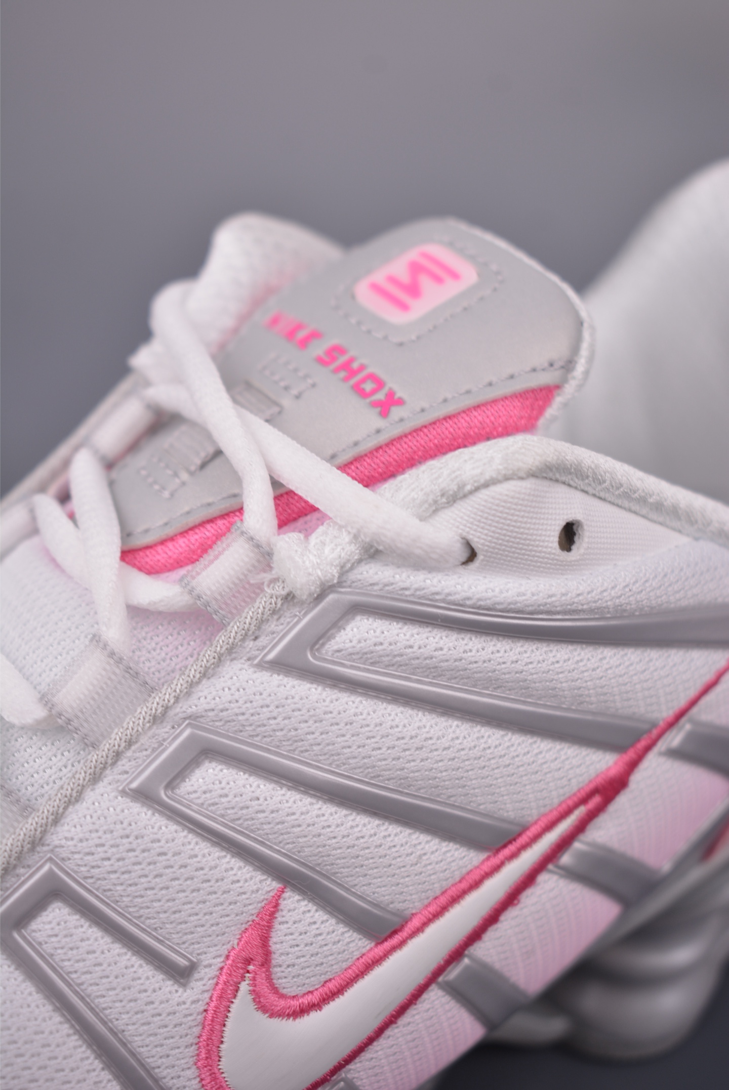 Nike Shox Ride 2 SP x Supreme Running Shoes Full Palm Cushion - White/Pink 8 i1757720304588 9307 0 6