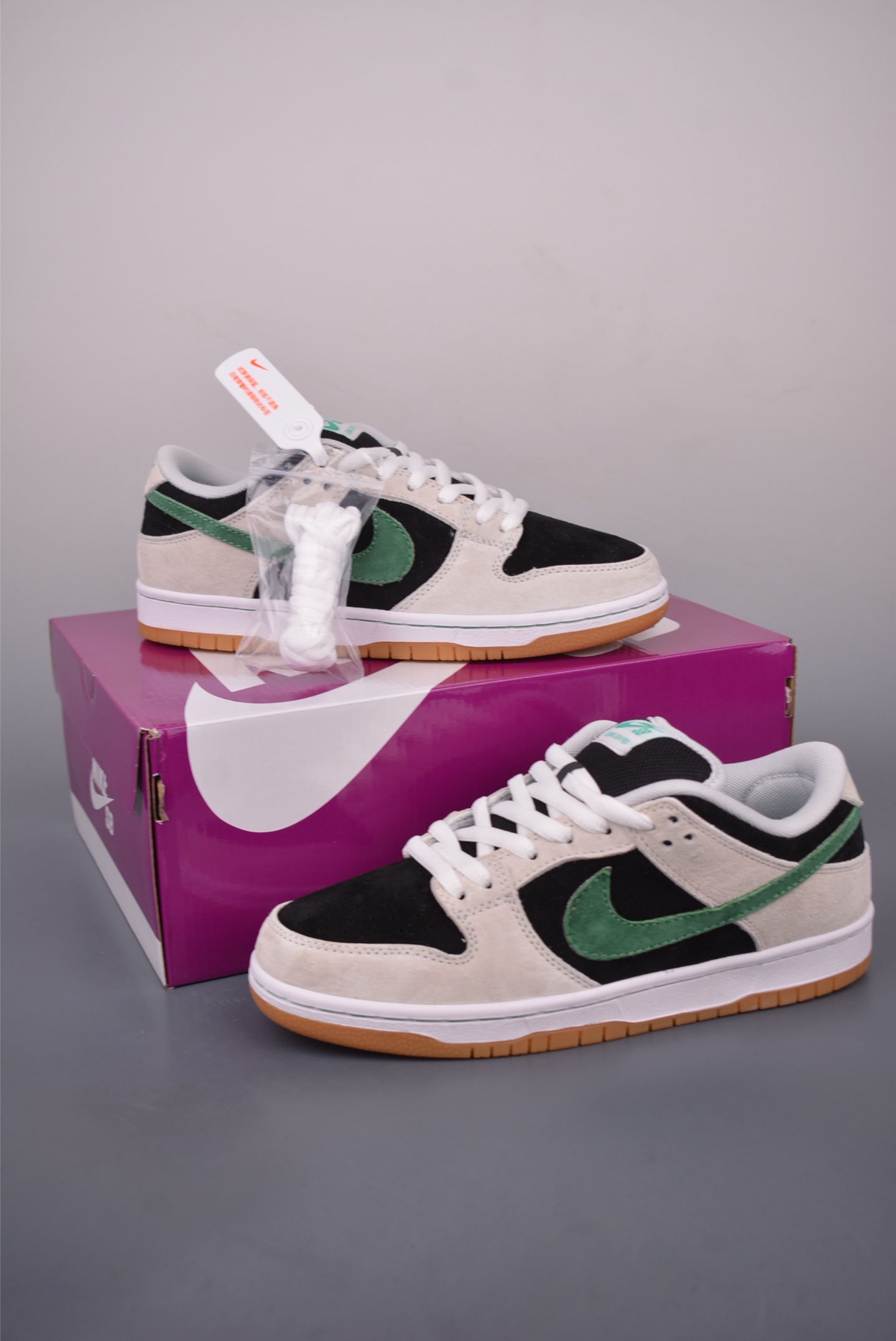 Nike SB Dunk Low: Premium Comfort & Style with Original Materials 5 i1757720436574 9796 0 4