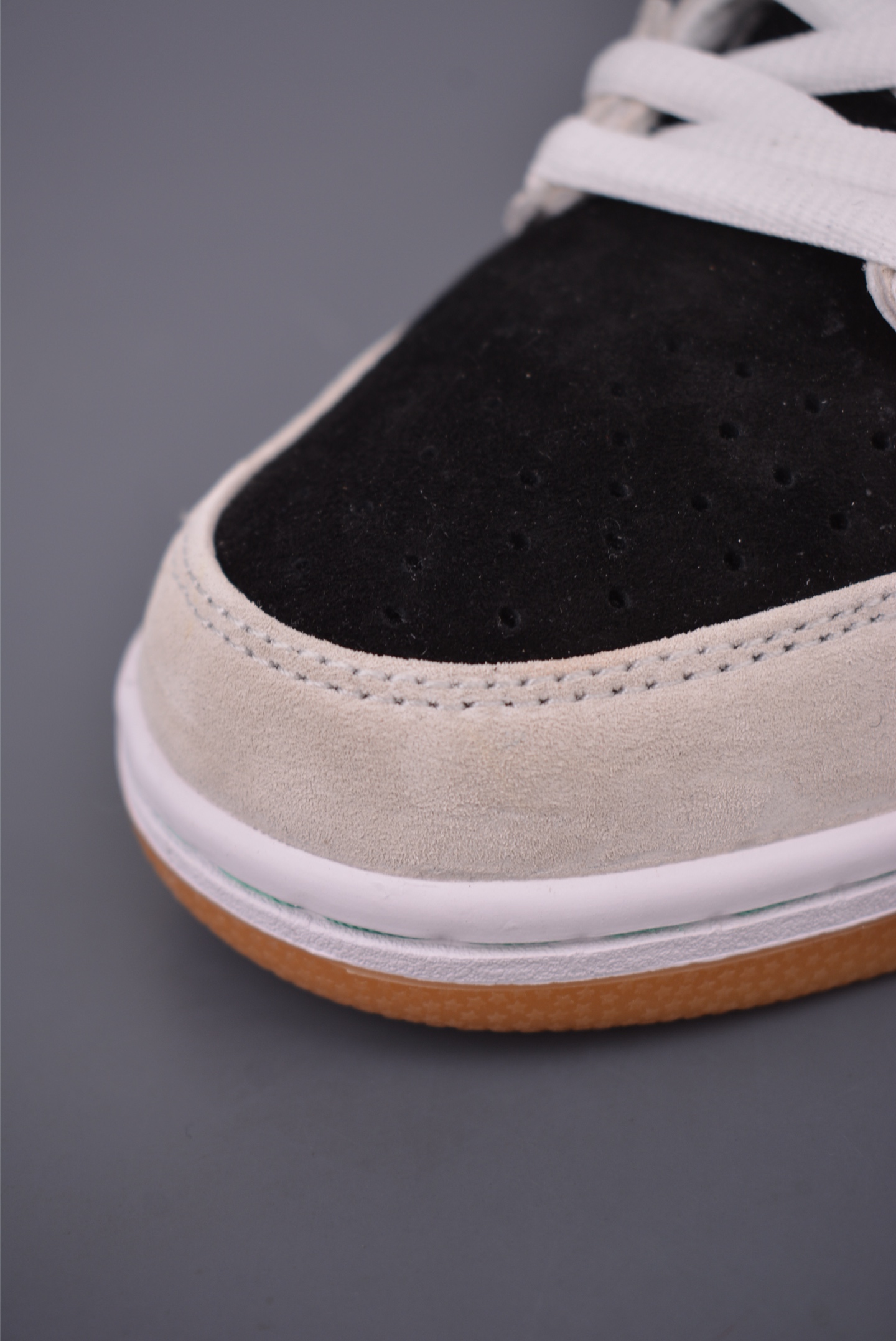 Nike SB Dunk Low: Premium Comfort & Style with Original Materials 6 i1757720436650 2188 0 5