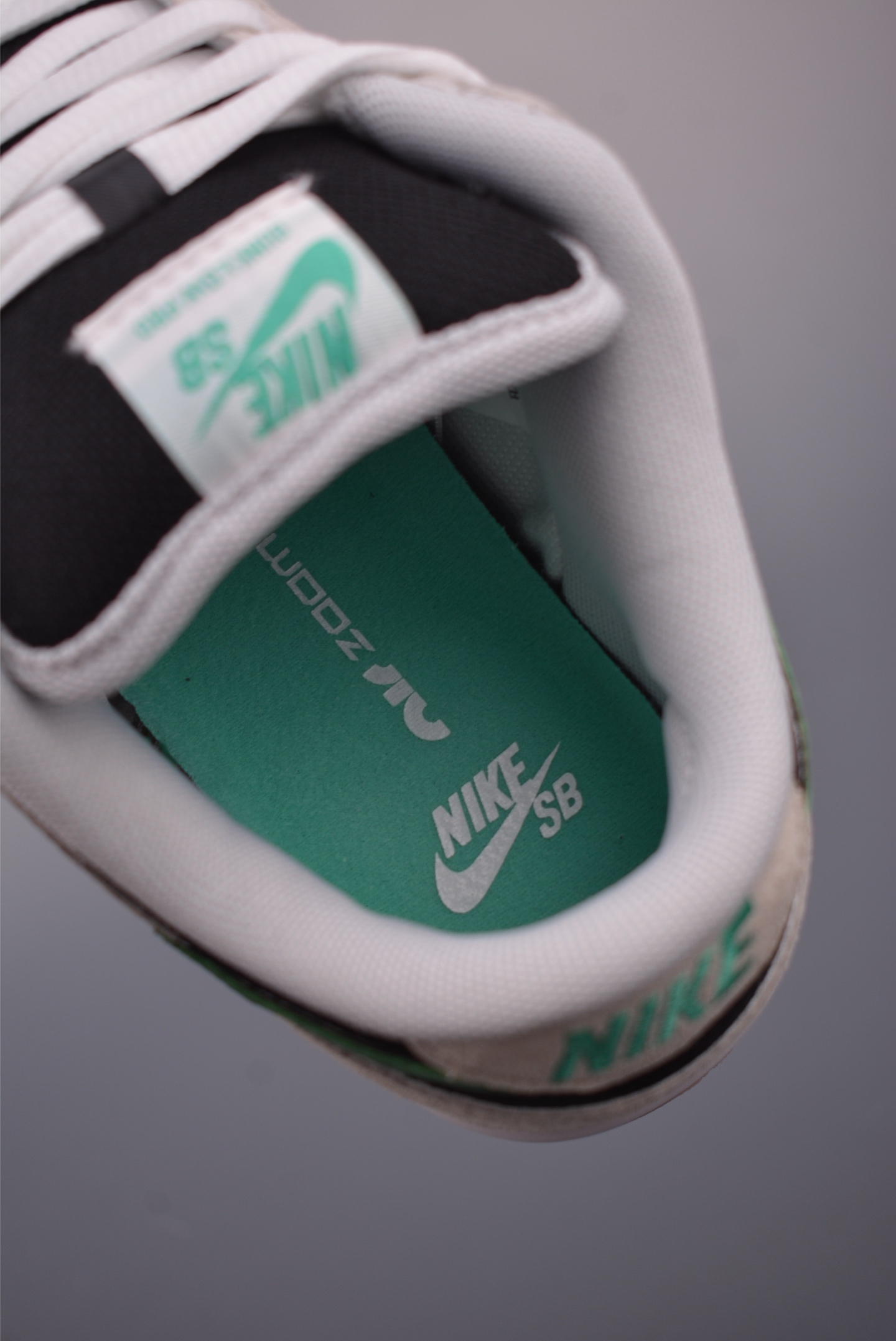 Nike SB Dunk Low: Premium Comfort & Style with Original Materials 9 i1757720438501 9407 0 8