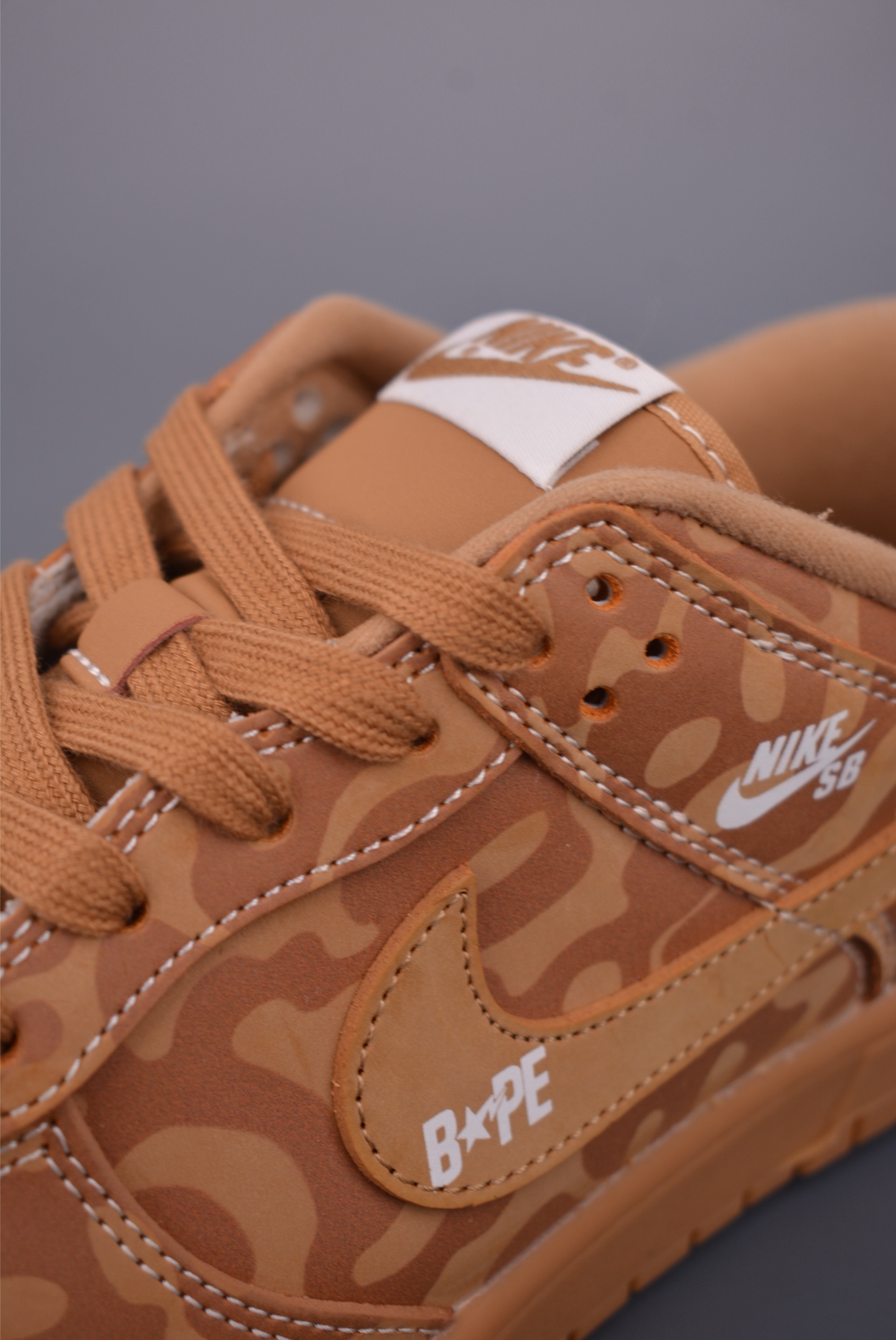 280 Nike SB Dunk Low 猿人头联名 LW1818-121