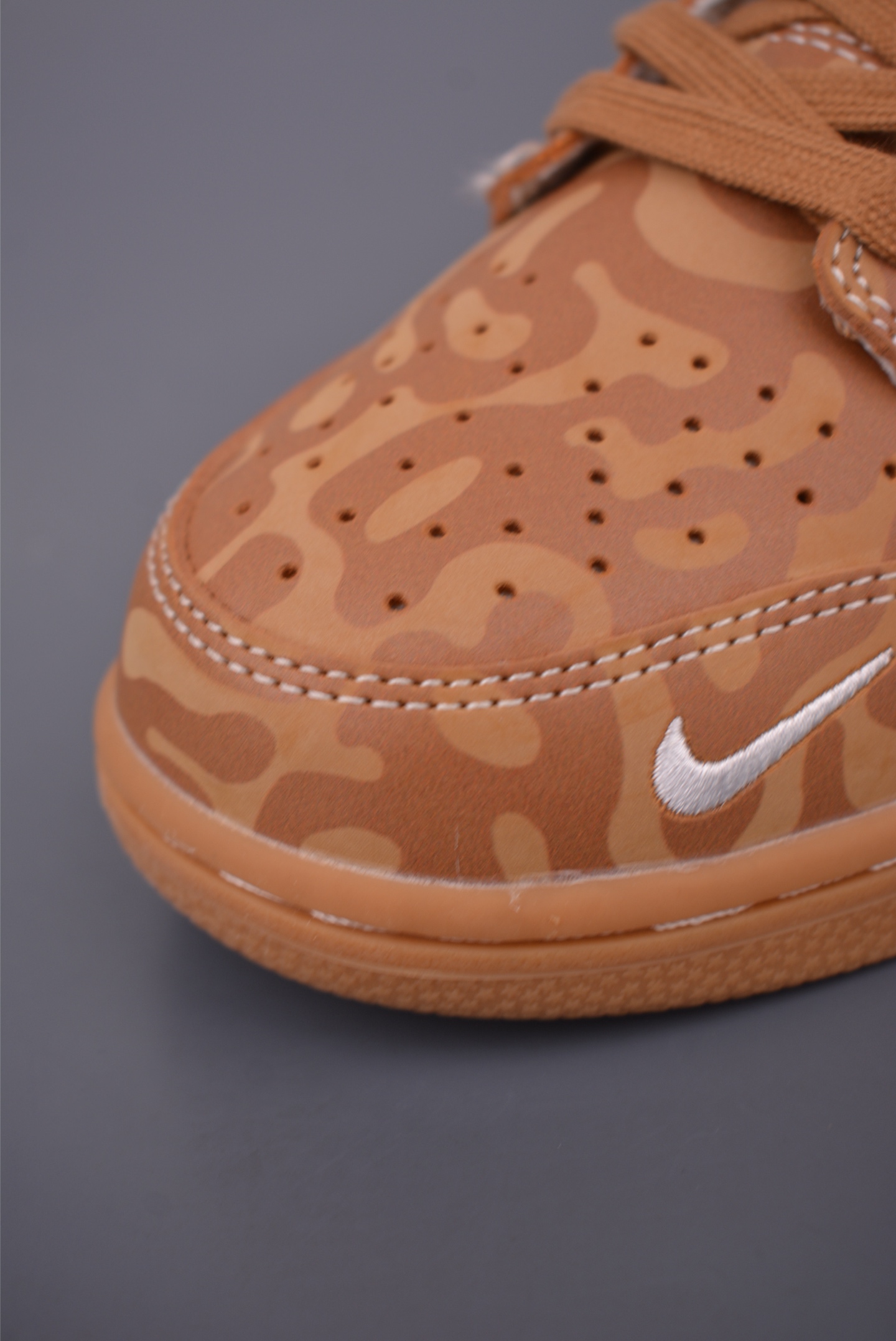 280 Nike SB Dunk Low 猿人头联名 LW1818-121