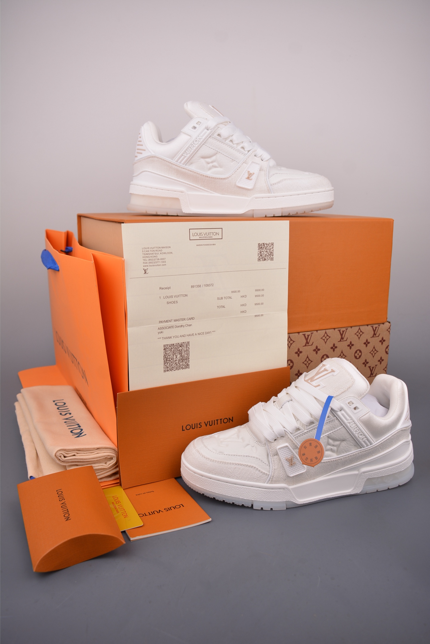 Louis Vuitton Trainer Limited Edition White Sneakers - Stylish & Comfortable 6 i1757721020551 3608 0 4