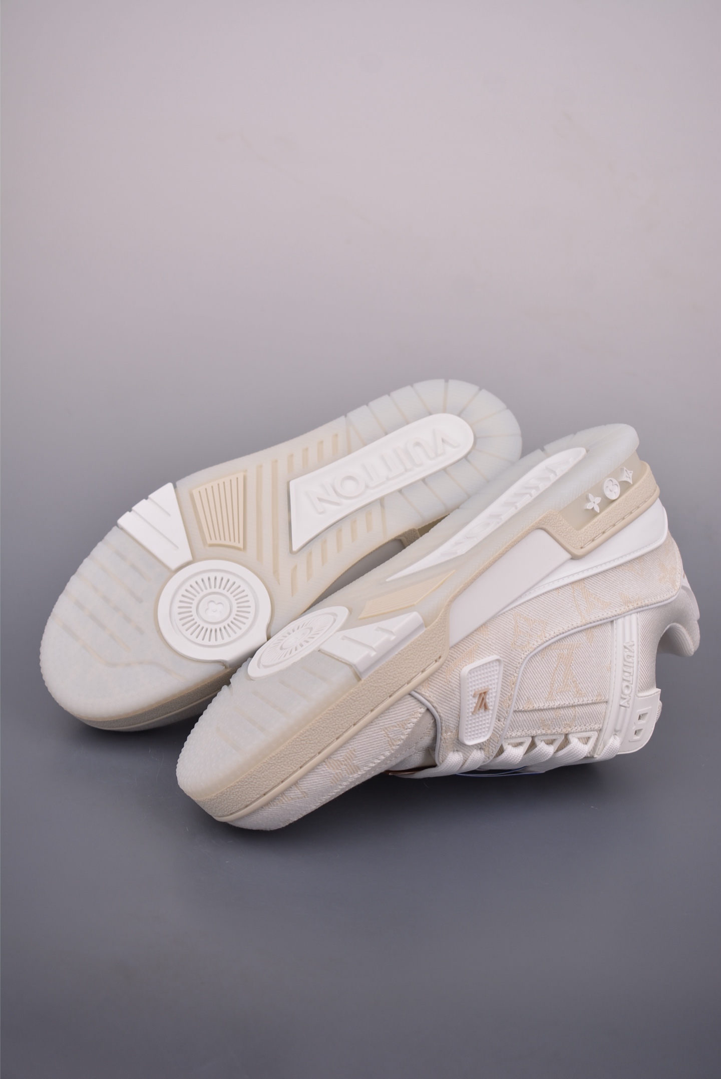 Louis Vuitton Trainer Sneaker Limited Edition White Leather, Size 35-46 4 i1757721040033 9477 0 2