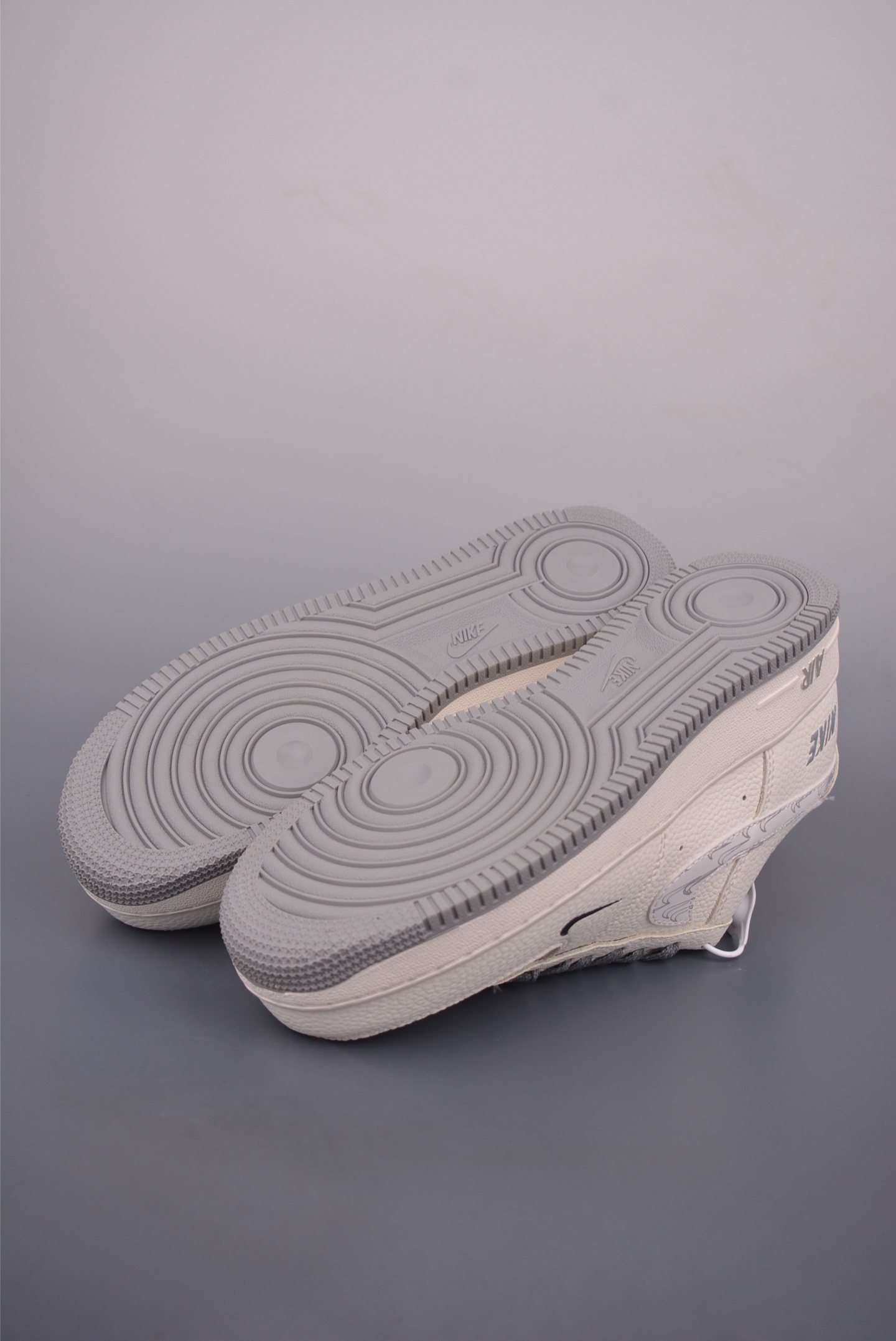 Nike Air Force 1 Low White/Grey Sneakers - Iconic Style & Comfort 3 i1757721191100 5274 0 2