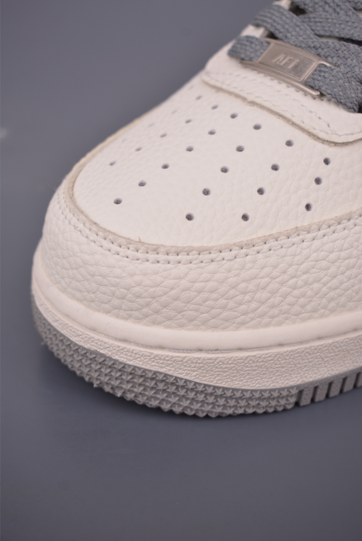 Nike Air Force 1 Low White/Grey Sneakers - Iconic Style & Comfort 6 i1757721193413 1125 0 5
