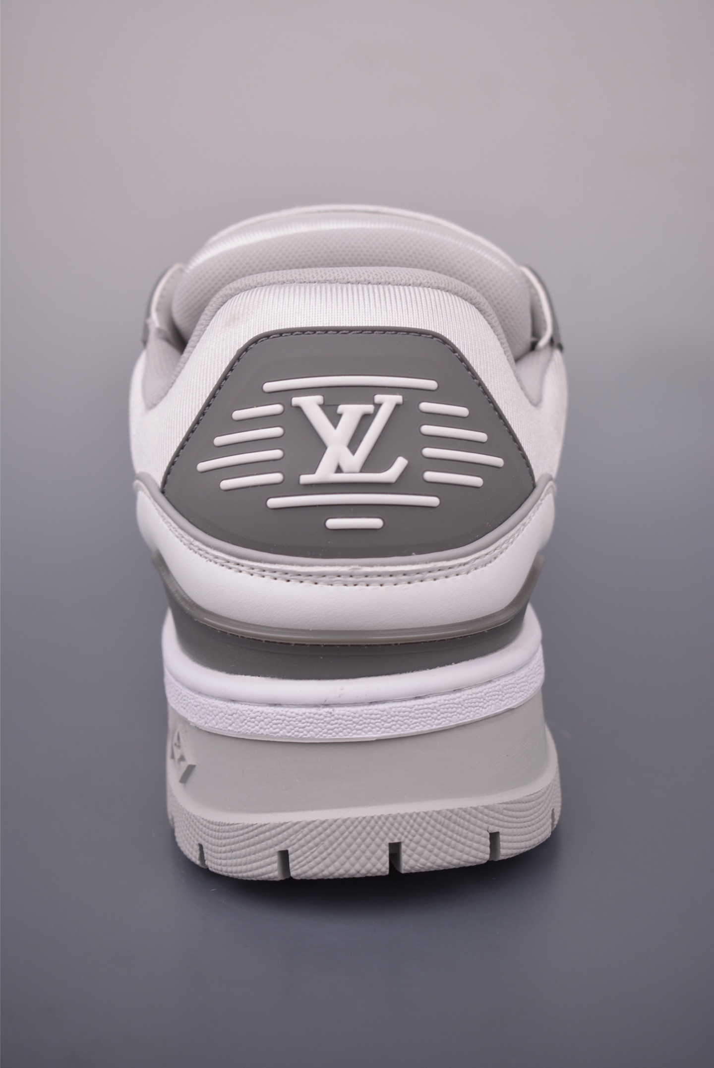 Louis Vuitton Trainer Sneakers in White Leather, Stylish and Comfortable 5 i1757721349293 1384 0 3