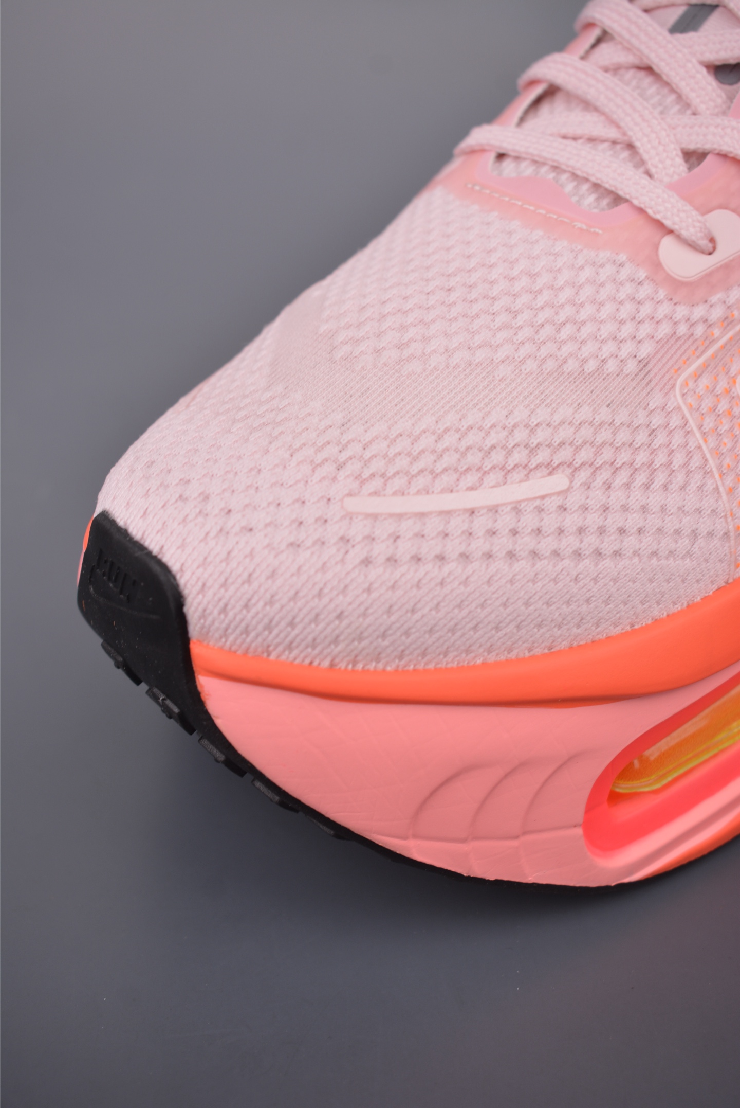 Nike Vomero Premium Air Cushion Running Shoes - Comfortable, Stylish, and Durable 6 i1757788352788 310 0 5