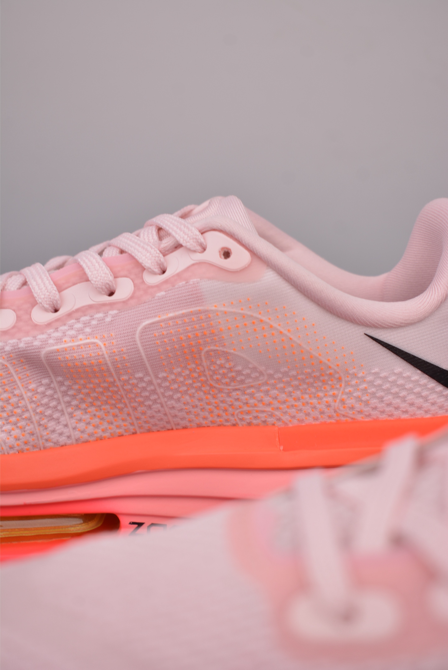 Nike Vomero Premium Air Cushion Running Shoes - Comfortable, Stylish, and Durable 8 i1757788355207 8591 0 7