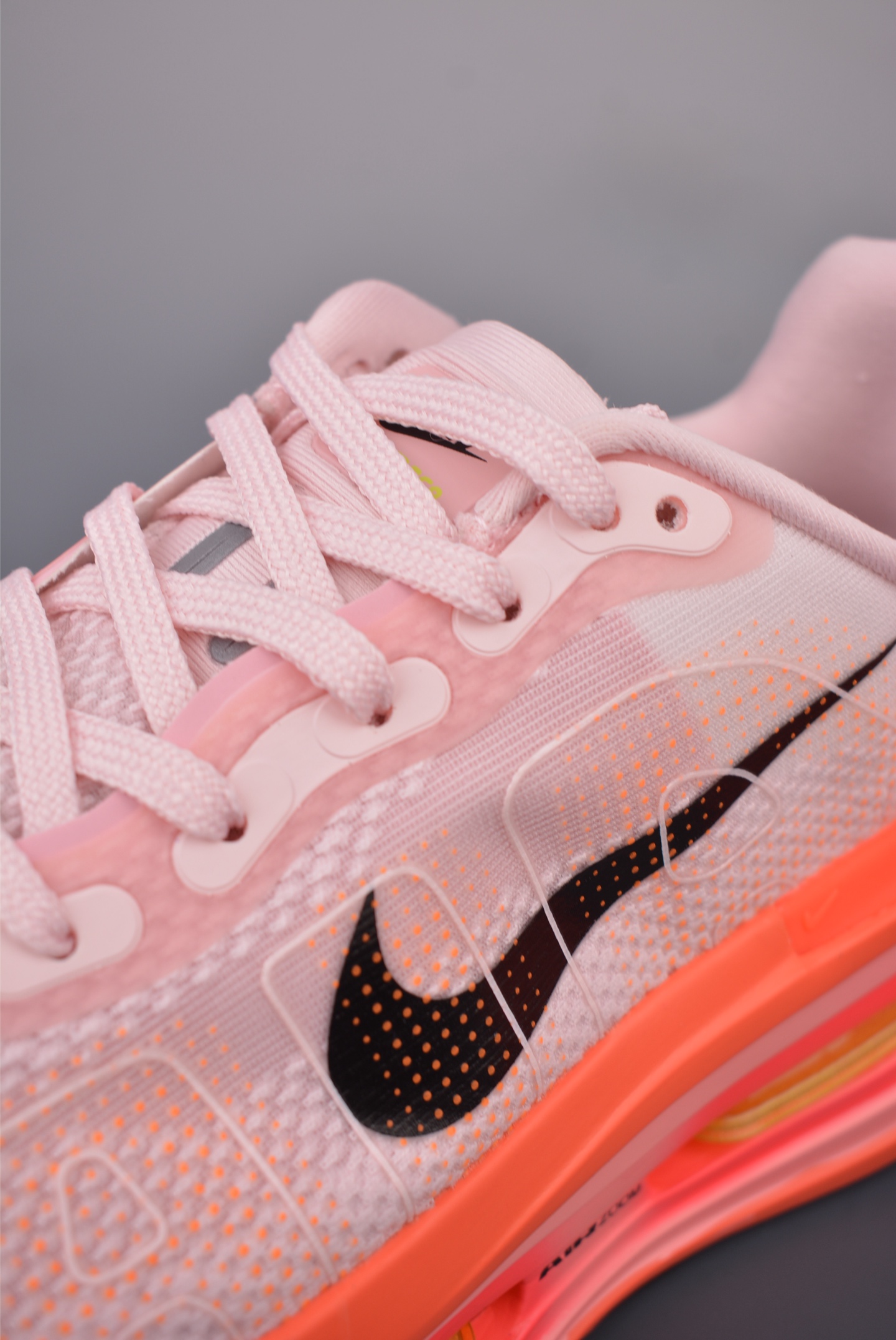Nike Vomero Premium Air Cushion Running Shoes - Comfortable, Stylish, and Durable 7 i1757788355212 7751 0 6