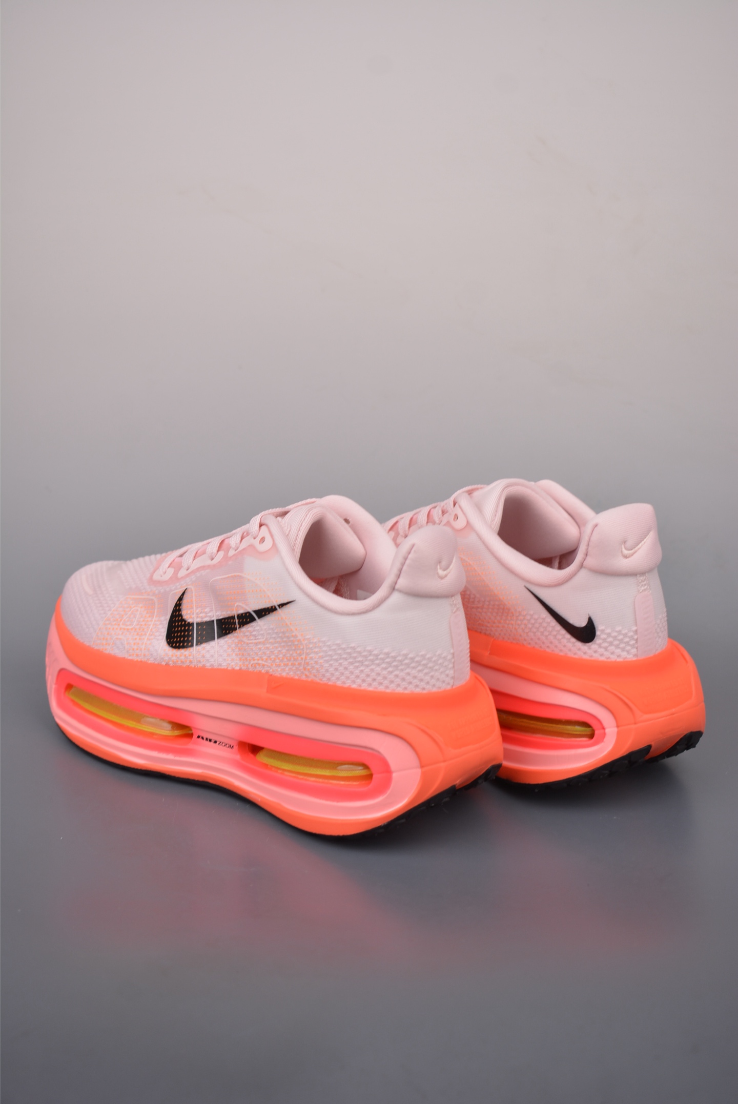 Nike Vomero Premium Air Cushion Running Shoes - Comfortable, Stylish, and Durable 2 i1757788355219 1982 0 1