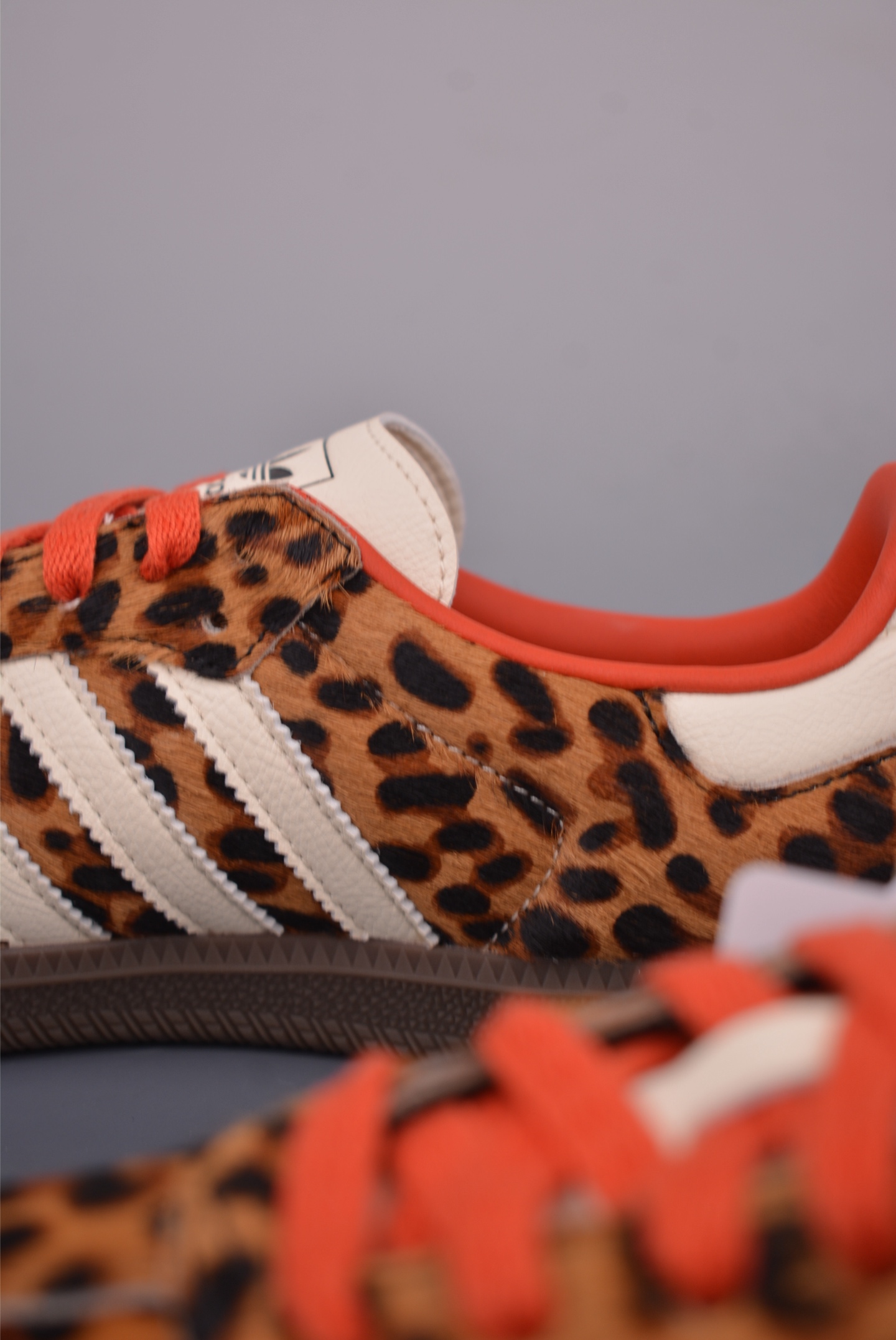 Adidas Samba OG Retro Leopard Print Sneakers Lace-up Casual Shoes 9 i1757788888614 7365 0 7