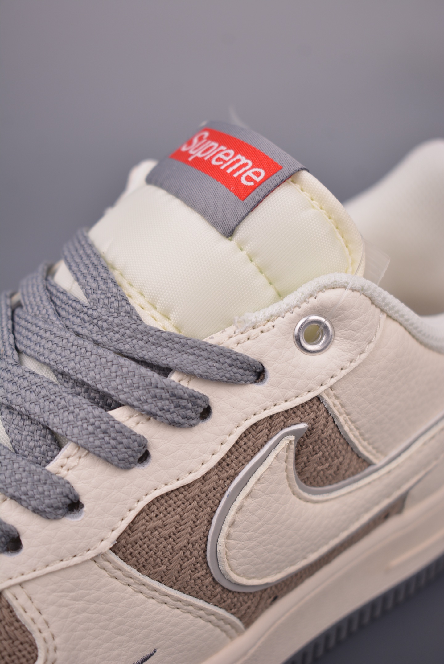 Nike Air Force 1 Low Supreme Collab - Premium Quality, Classic Design 8 i1757788976001 5352 0 6