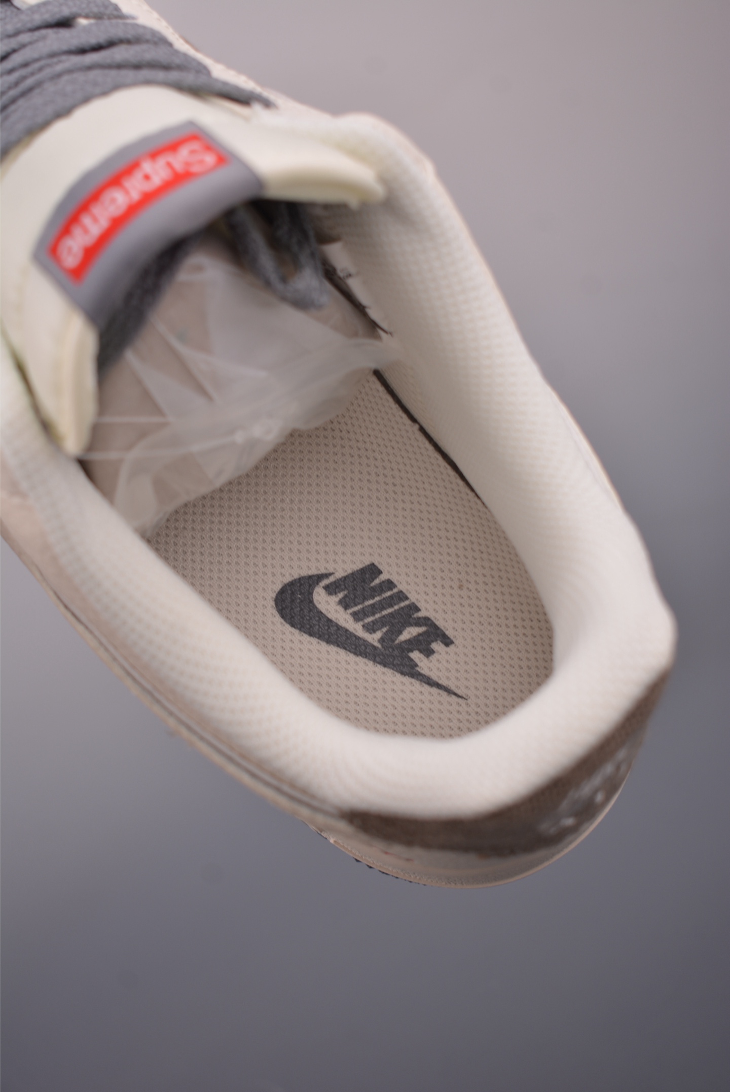 Nike Air Force 1 Low Supreme Collab - Premium Quality, Classic Design 10 i1757788976022 2233 0 8