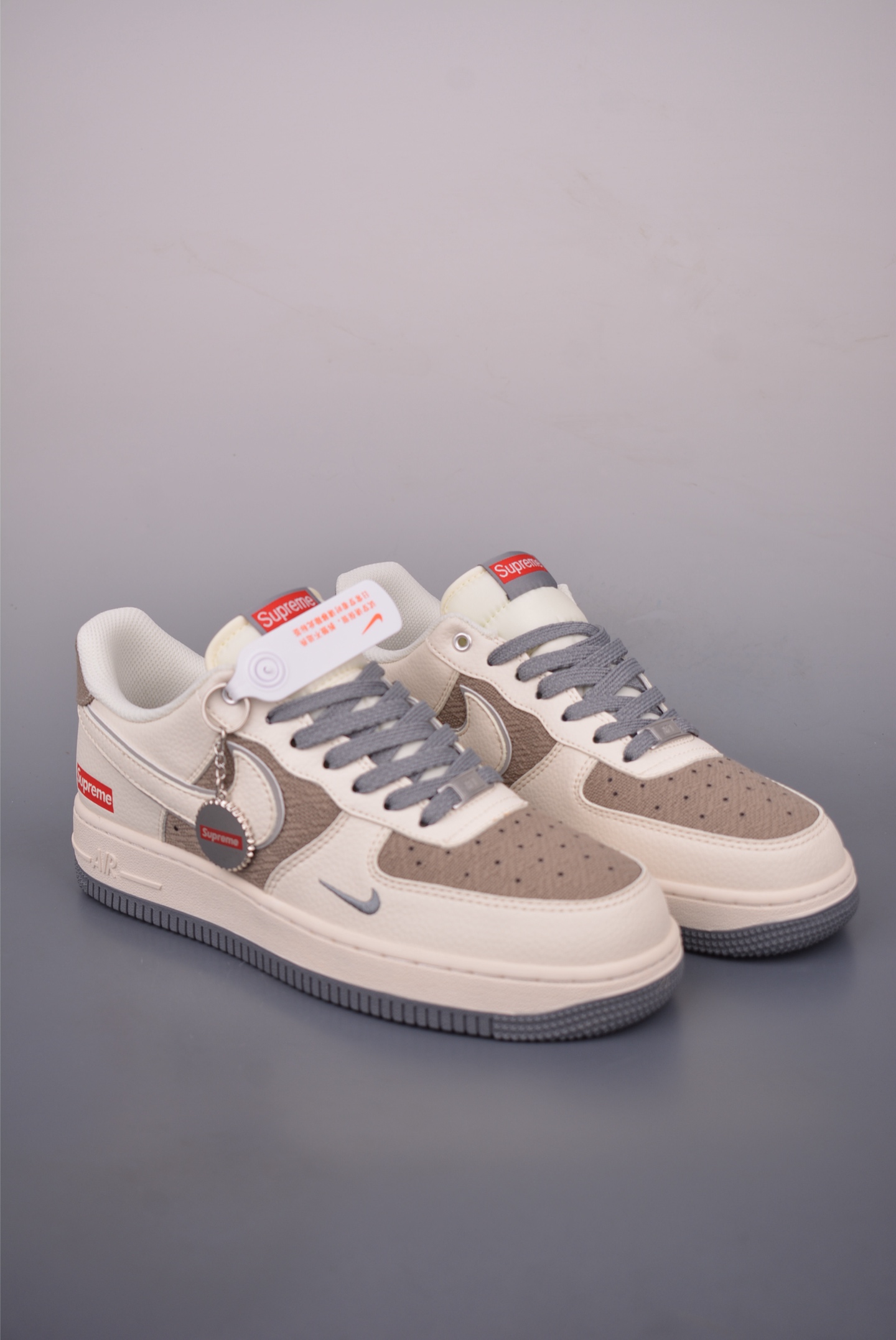 Nike Air Force 1 Low Supreme Collab - Premium Quality, Classic Design 2 i1757788979025 5213 0 0