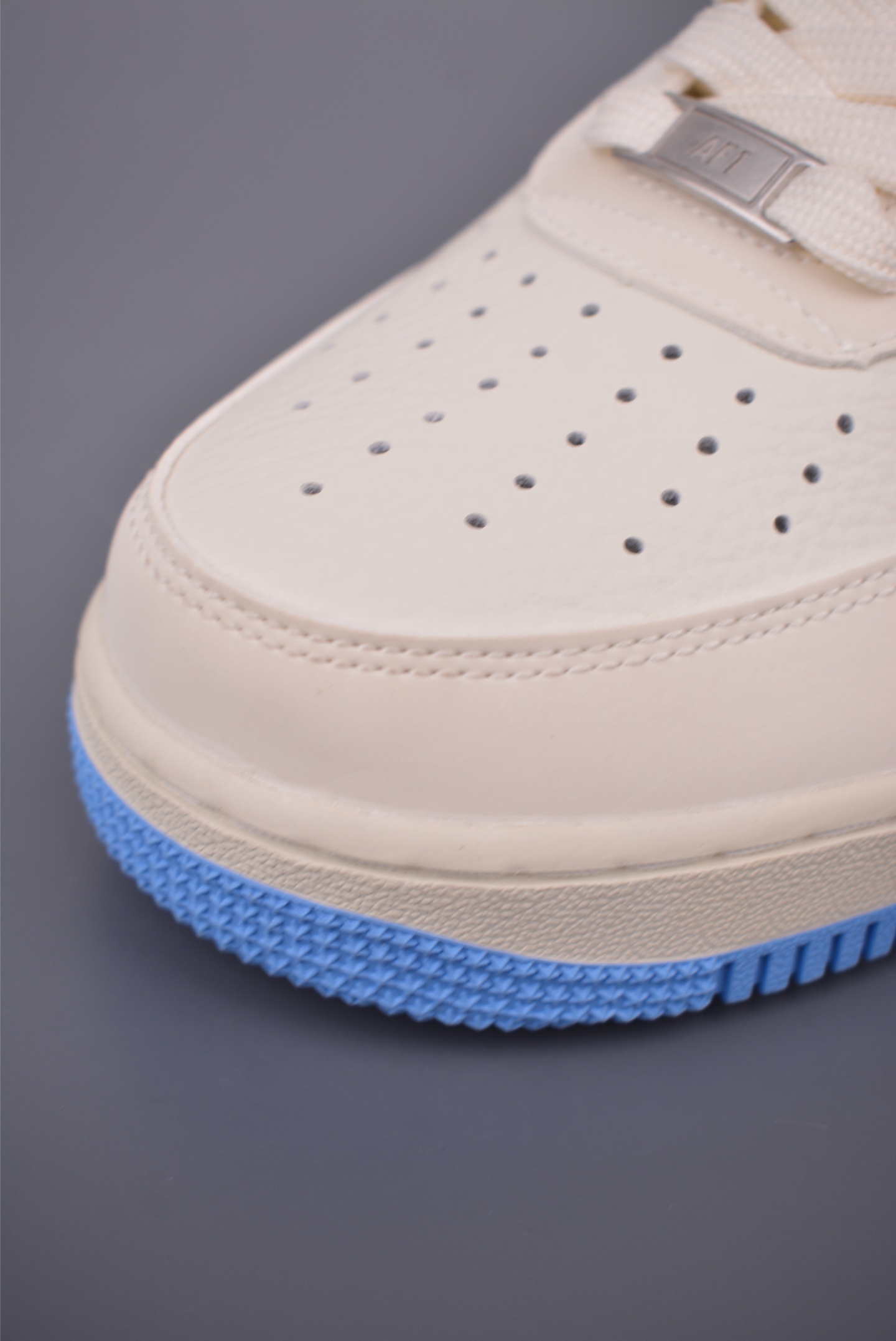 260 Nike Air Force 1 Low 巴黎世家联名 YF9511-803