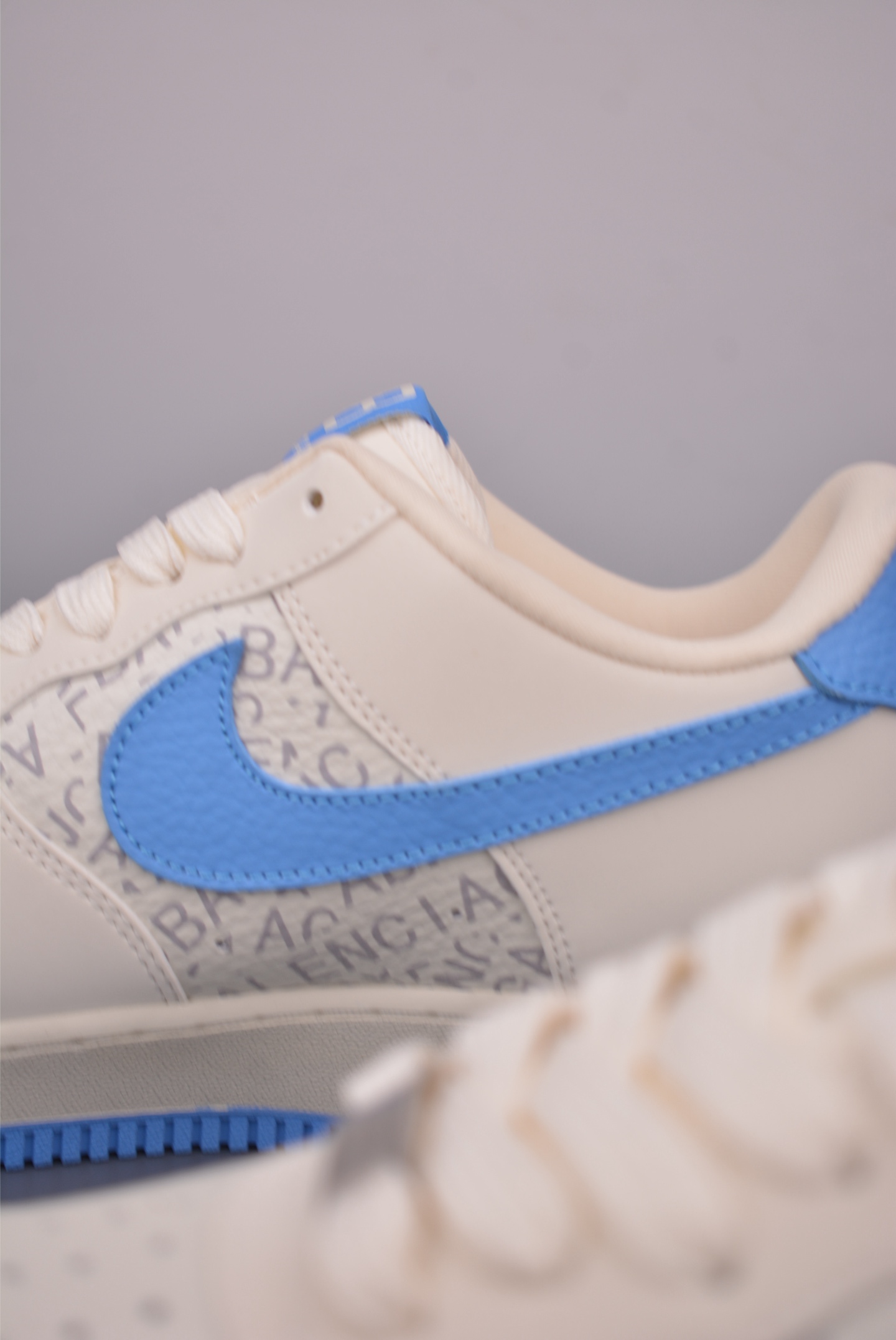 260 Nike Air Force 1 Low 巴黎世家联名 YF9511-803