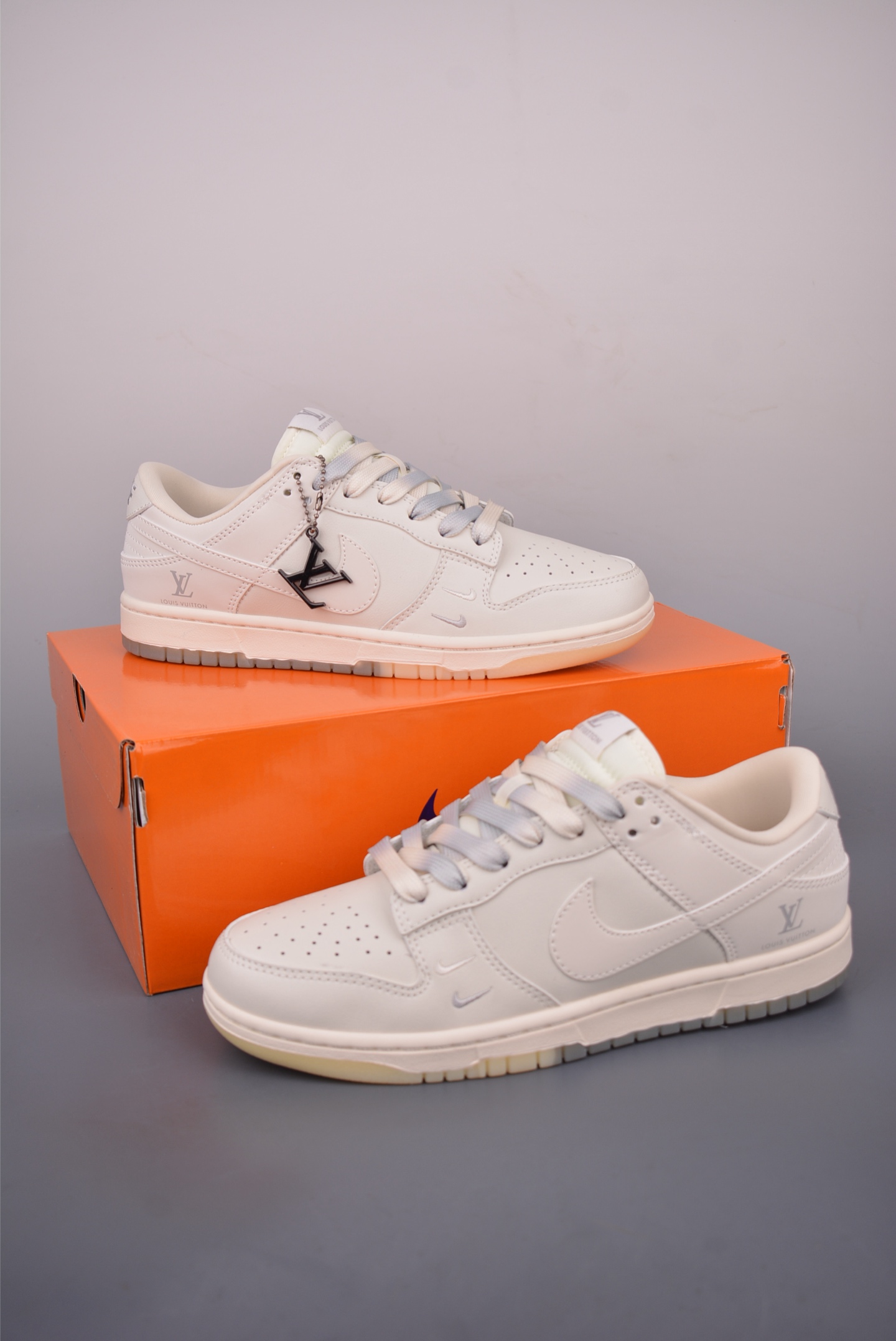 Nike SB Dunk Low Louis Vuitton Cream White Leather Sneakers 6 i1757789358346 1612 0 4